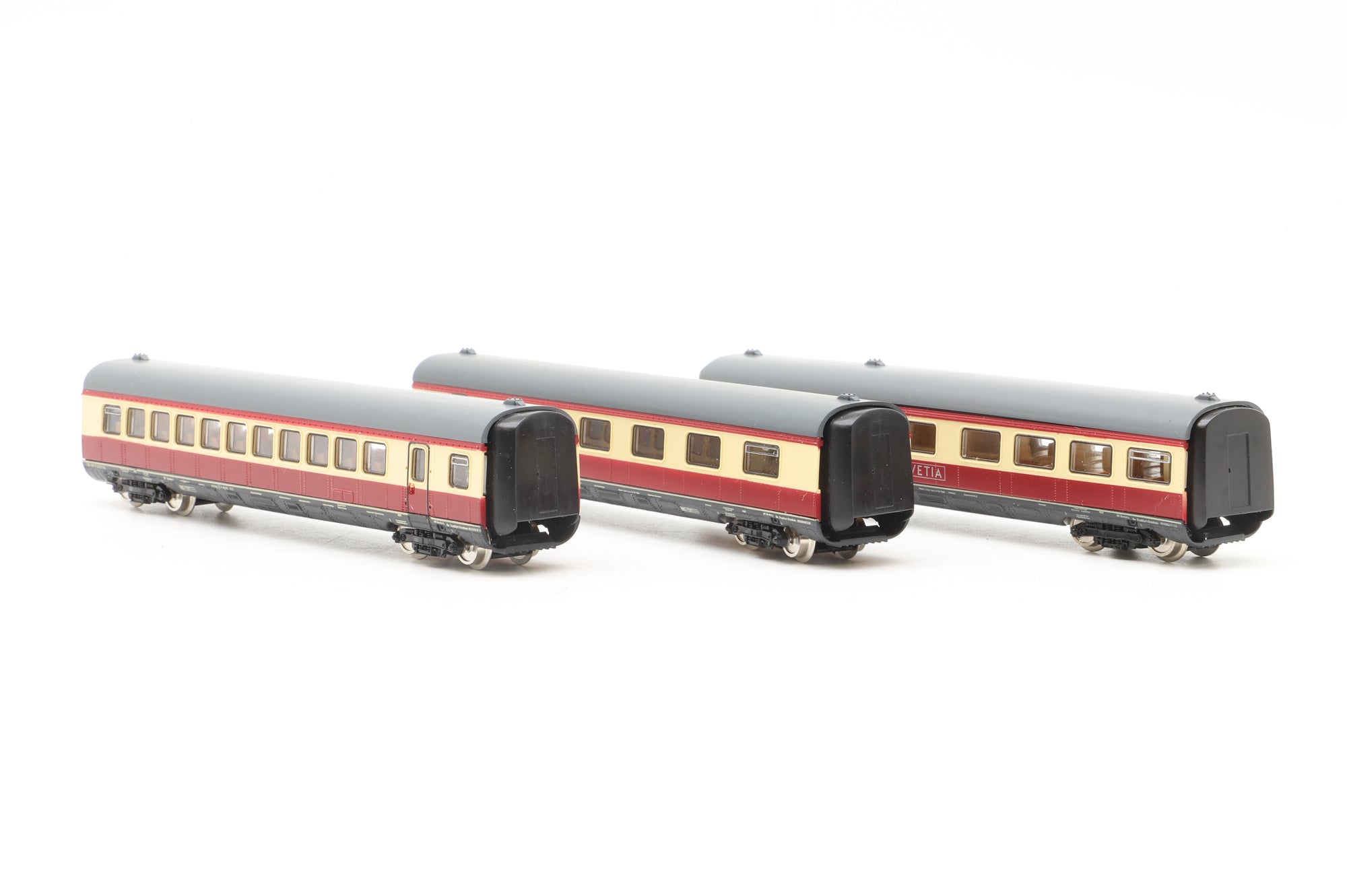 Roco N N02168A Triple Pack of BR 601 Karwendel TEE Coaches
