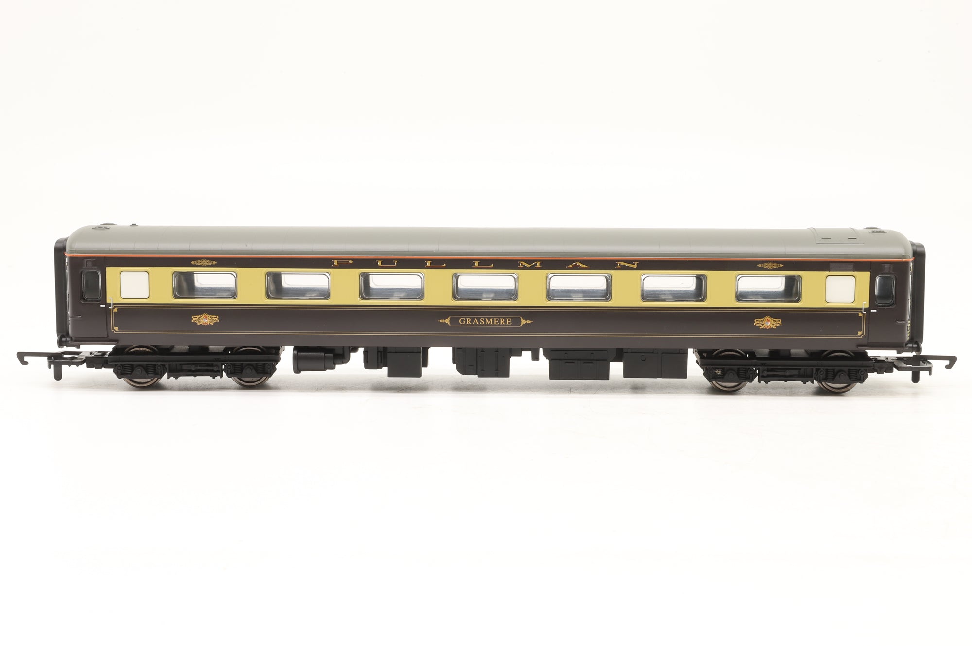 Hornby OO R2979 & R4455 West Coast Pullman Set & 3 Extra Coach Pack Ltd Ed 477/ 1000