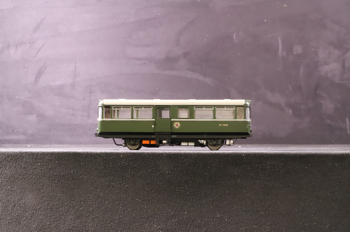 Heljan OO 8803 &#39;W79978&#39; BR Dark Green w/Speed Whiskers