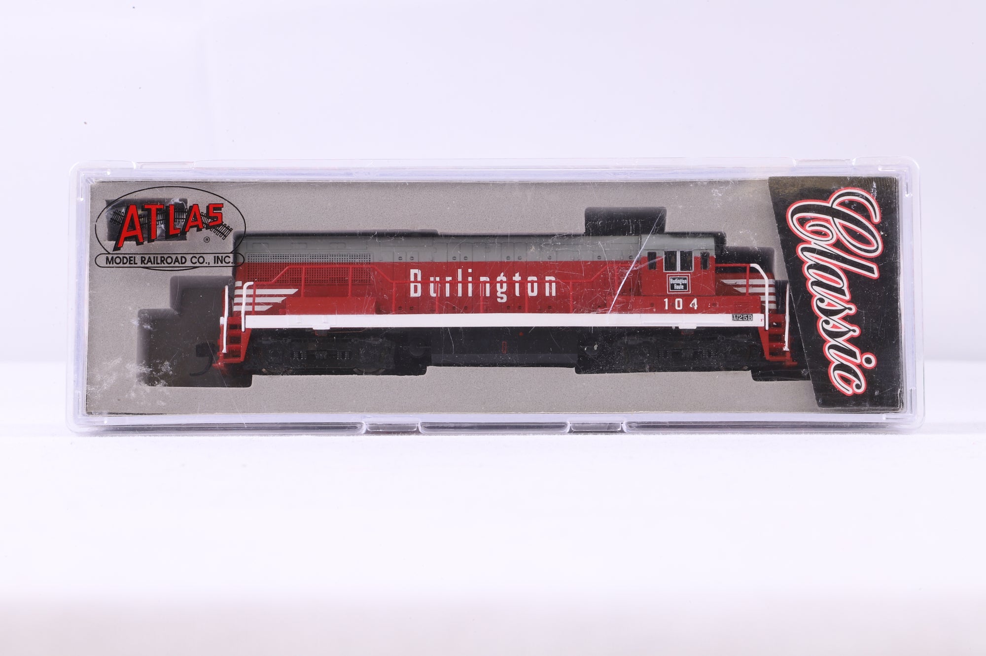 Atlas N 44706 U25B PH. 2B Chicago, Burlington & Quincy '104'