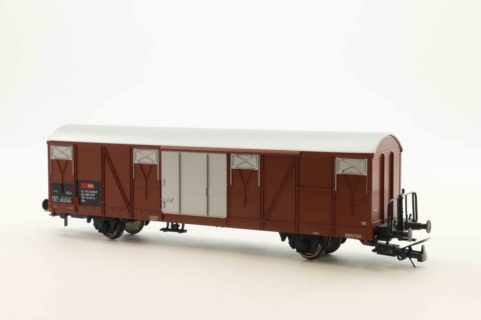 Roco HO Rake of 3 SBB/DR Vans
