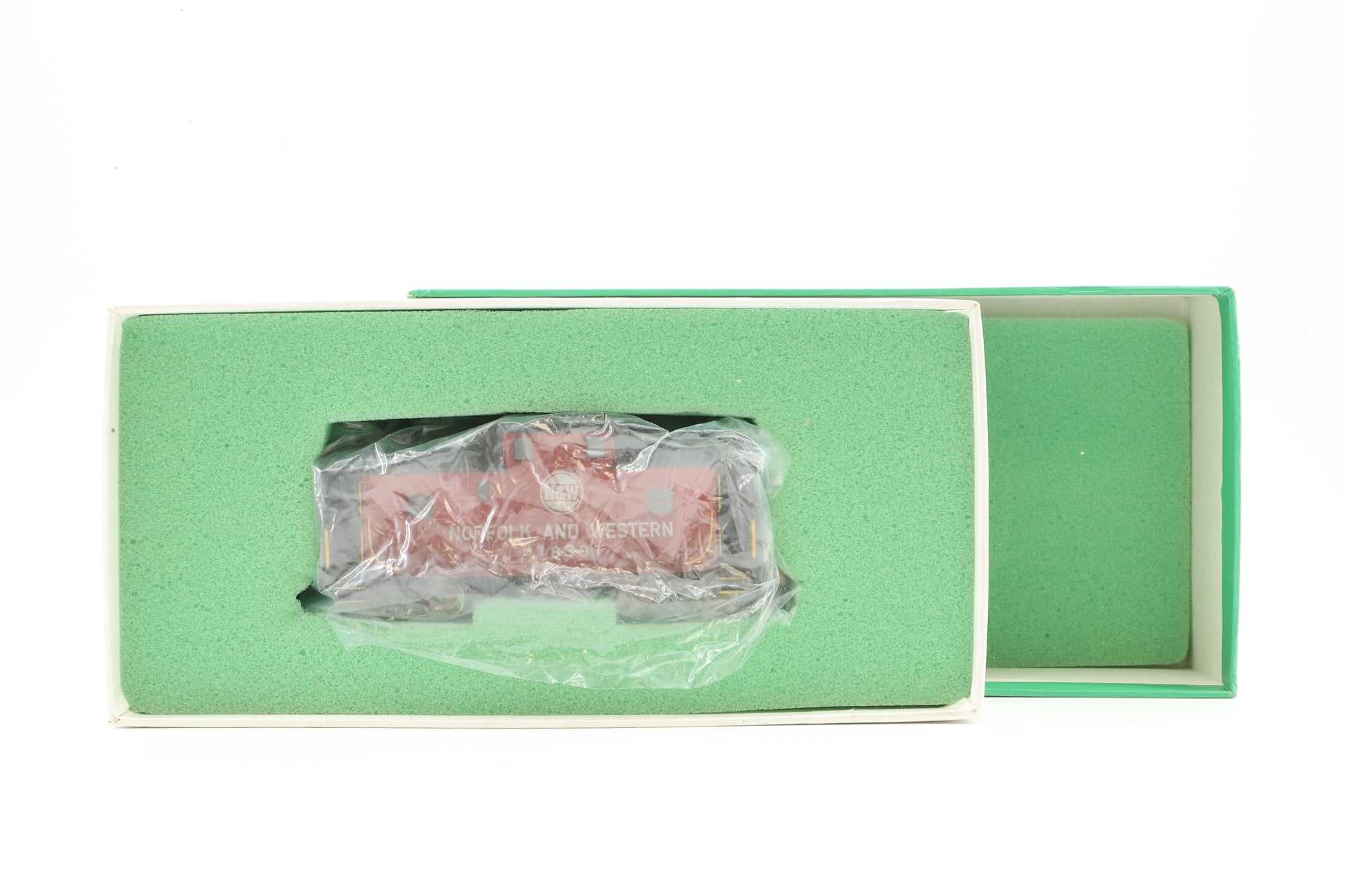 Overland Models HO Brass OMI-3867 Caboose N&W Class C31 Steel Red w/ Weathering '518632'