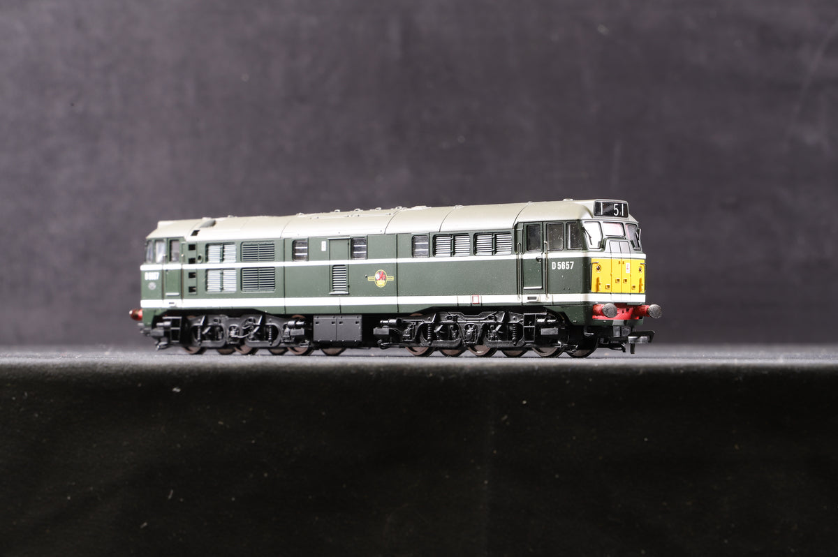 Hornby OO R3144 BR AIA-AIA Diesel Electric Class 31 &#39;D5657&#39;