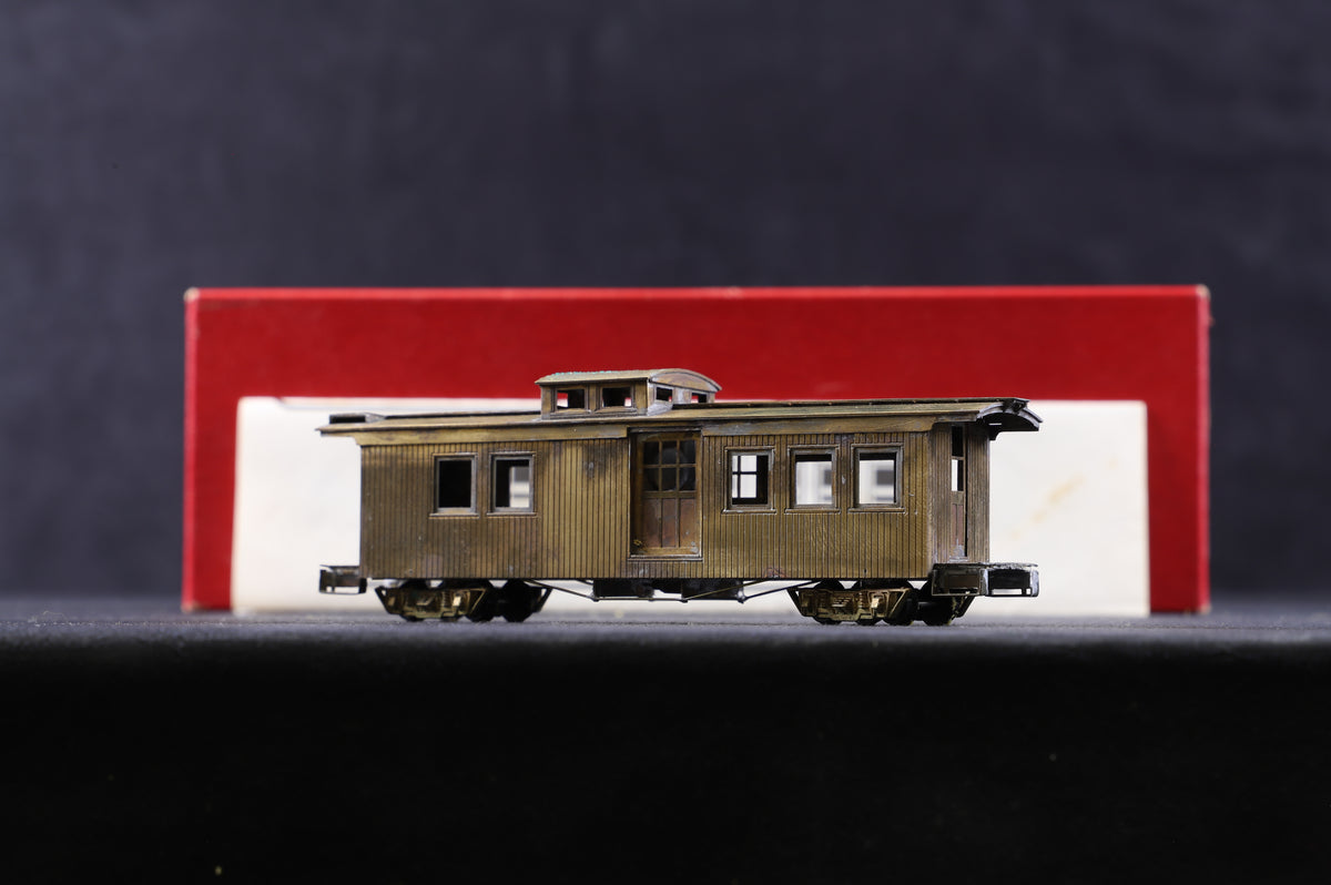 Sango HOn2 1/2 Kit Built S.R&amp;R.L Long Caboose Kit