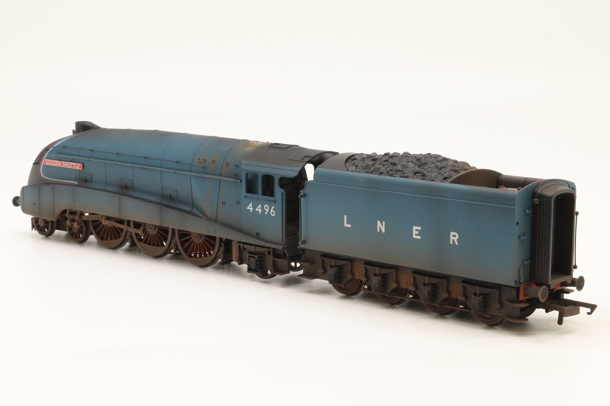 Hornby OO R3280 LNER Class A4 'Golden Shuttle' '4496' TMC Weathered