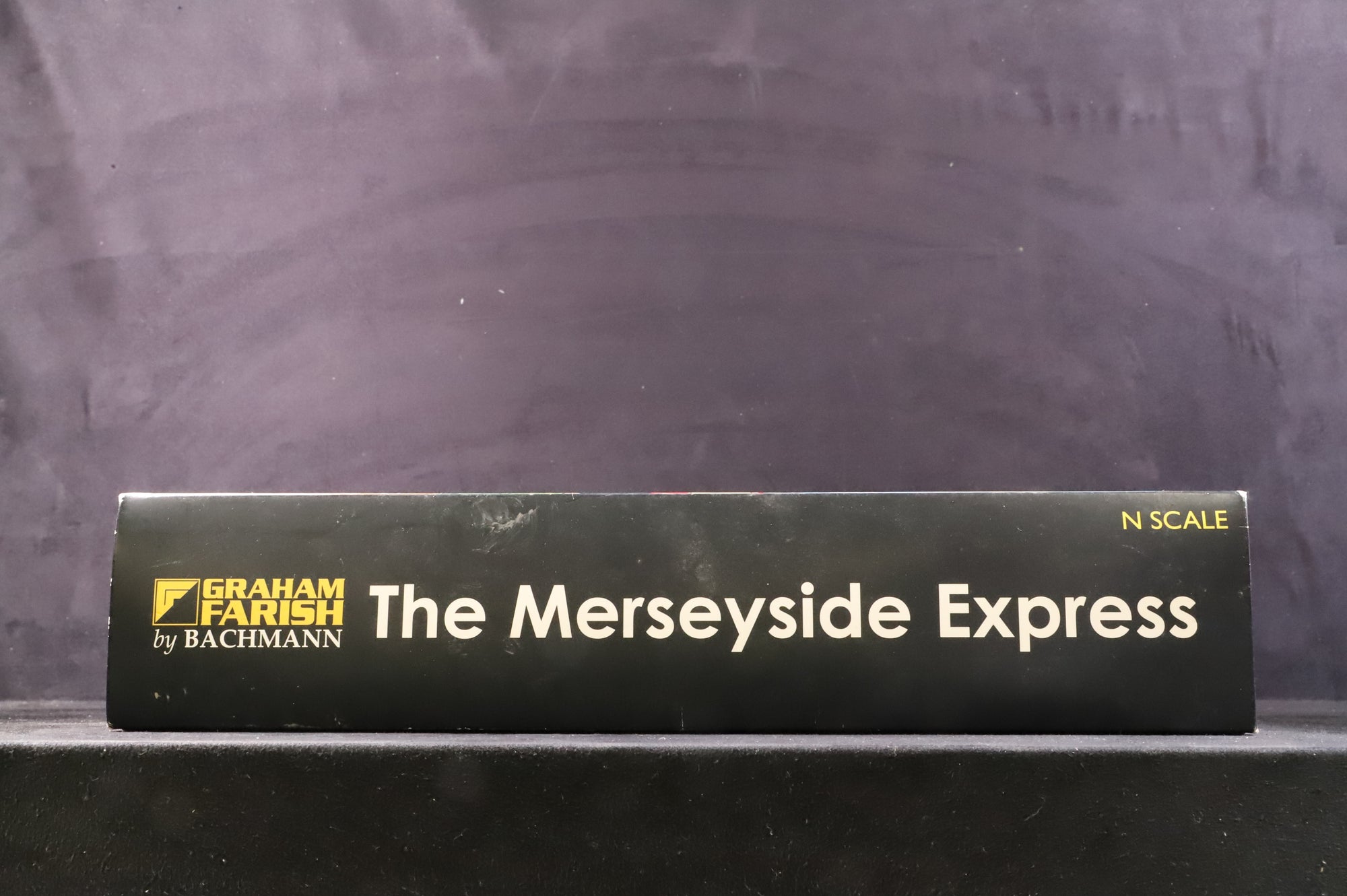 Graham Farish N Gauge 370-275 The Merseyside Express Train Set