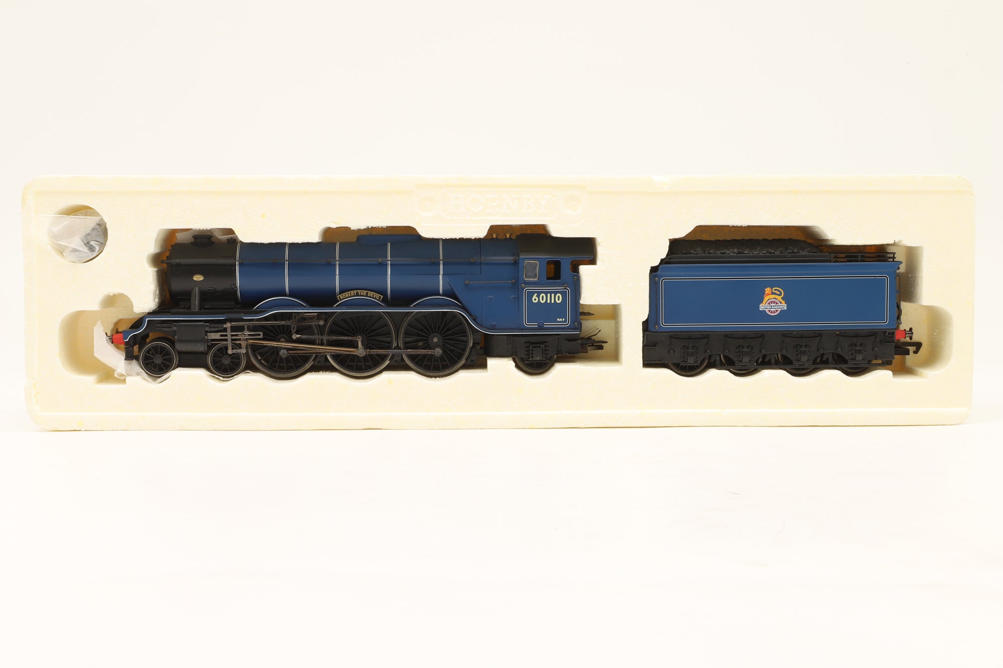Hornby OO R2201 Class A3 '60110' 'Robert The Devil' BR Lined Blue E/C