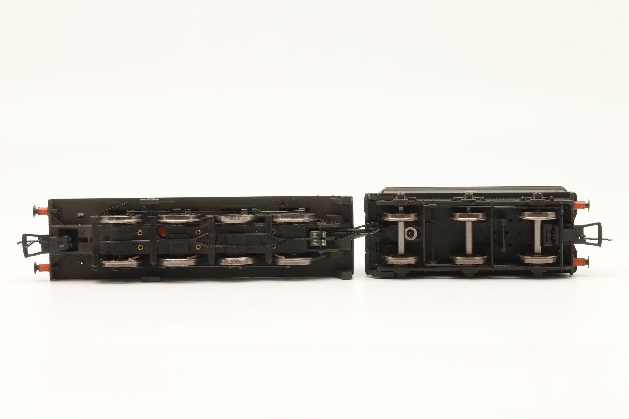 Bachmann OO 31-481 Class G2A 49106 in BR Black w/ Early Crests – Weathered