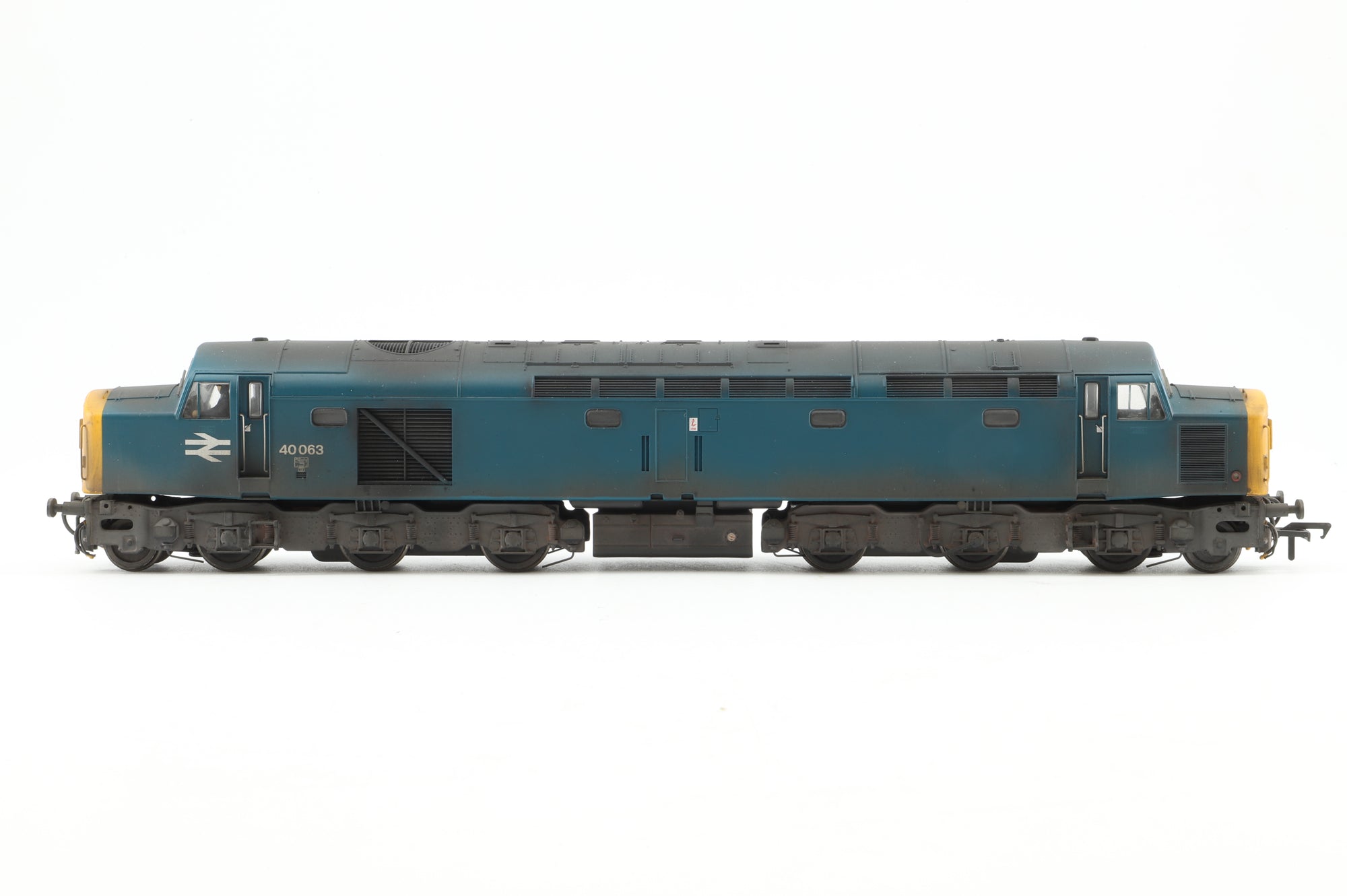 Bachmann OO 32-490SF Class 40 Diesel '40063' BR Blue Weathered DCC Sound