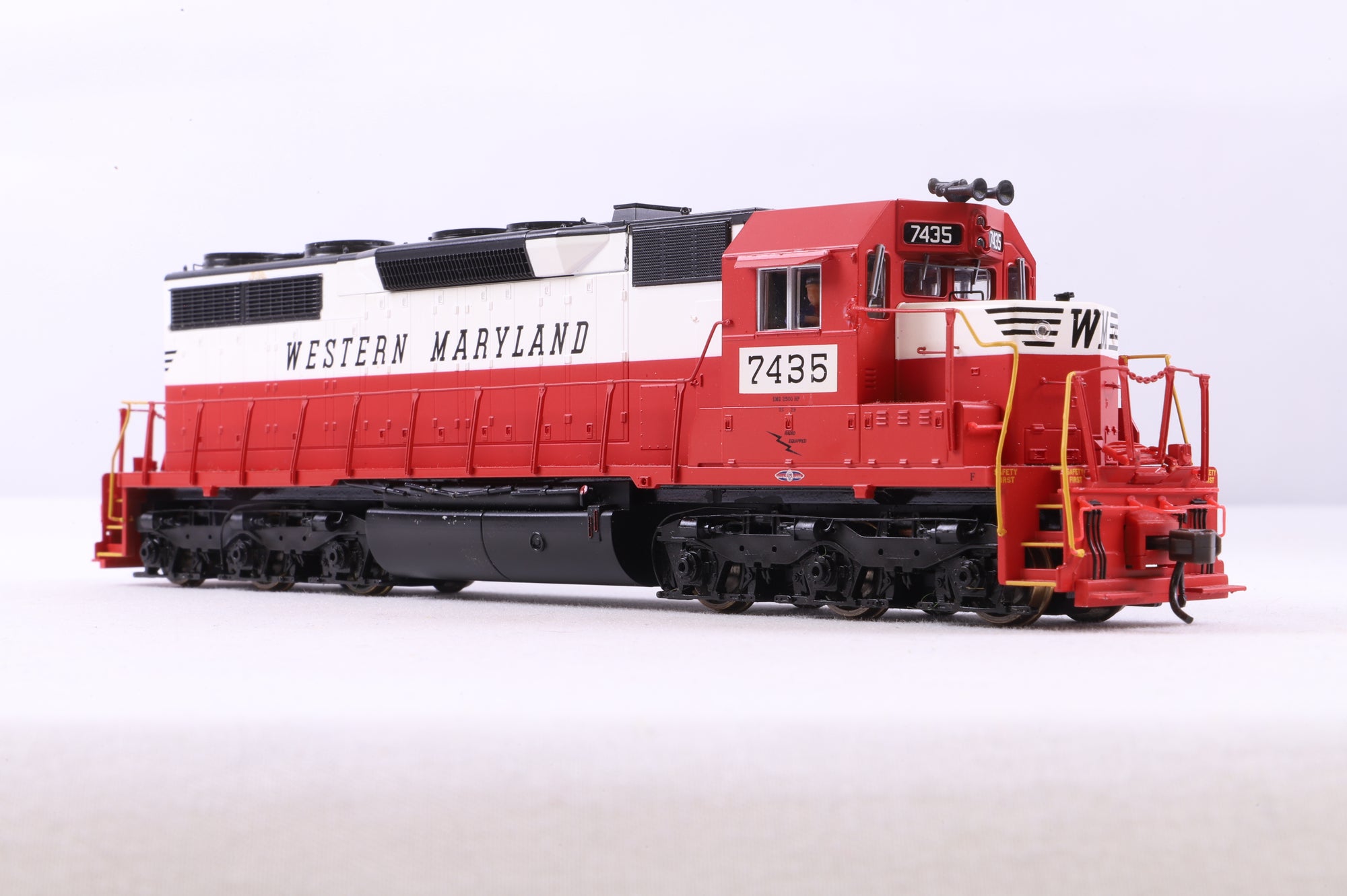 Atlas HO 9211 SD-35 Low Nose Locomotive Western Maryland '7435' DCC Fitted