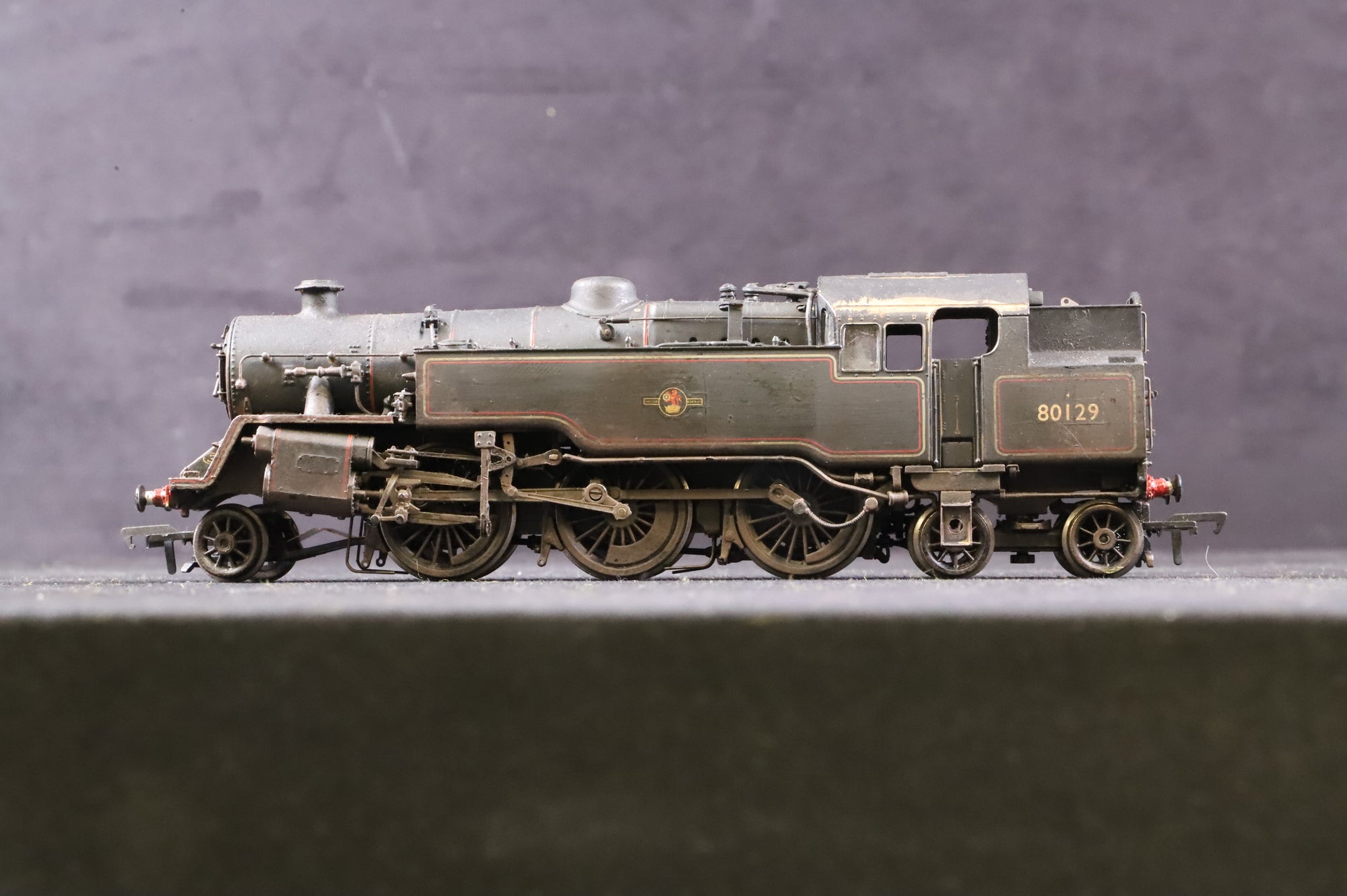 WORKSHOP Bachmann OO 4MT Fairburn 80129 in Lined BR Black w/ Late Crests - Weathered