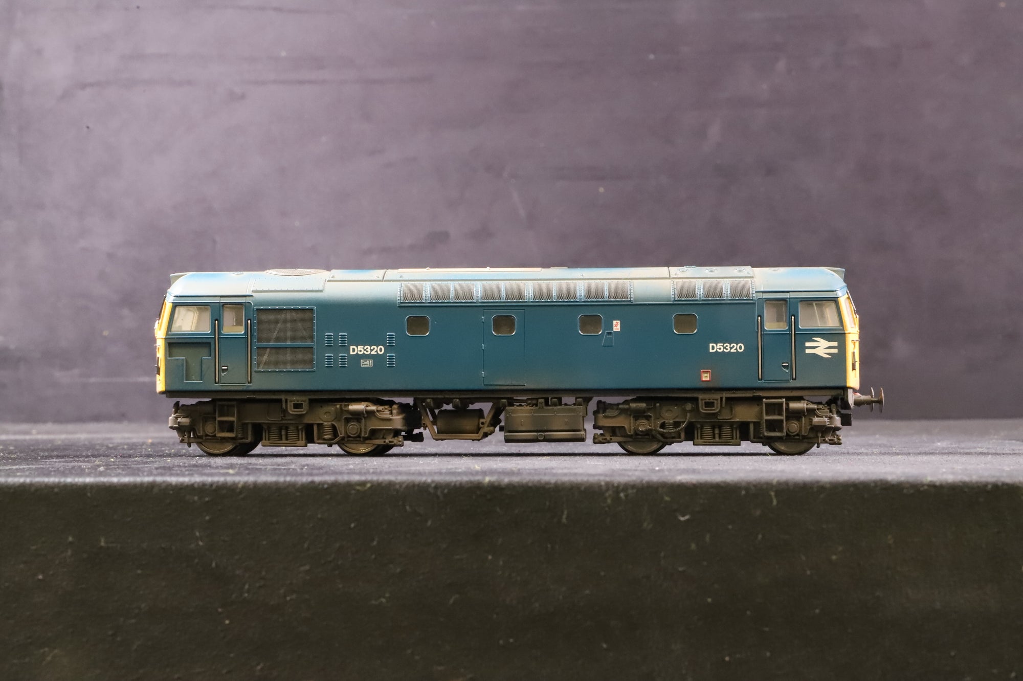 Heljan OO 2606 Class 26 BRCW Sulzer Diesel 'D5320' BR Blue Full Yellow Ends, Weathered & DCC Fitted