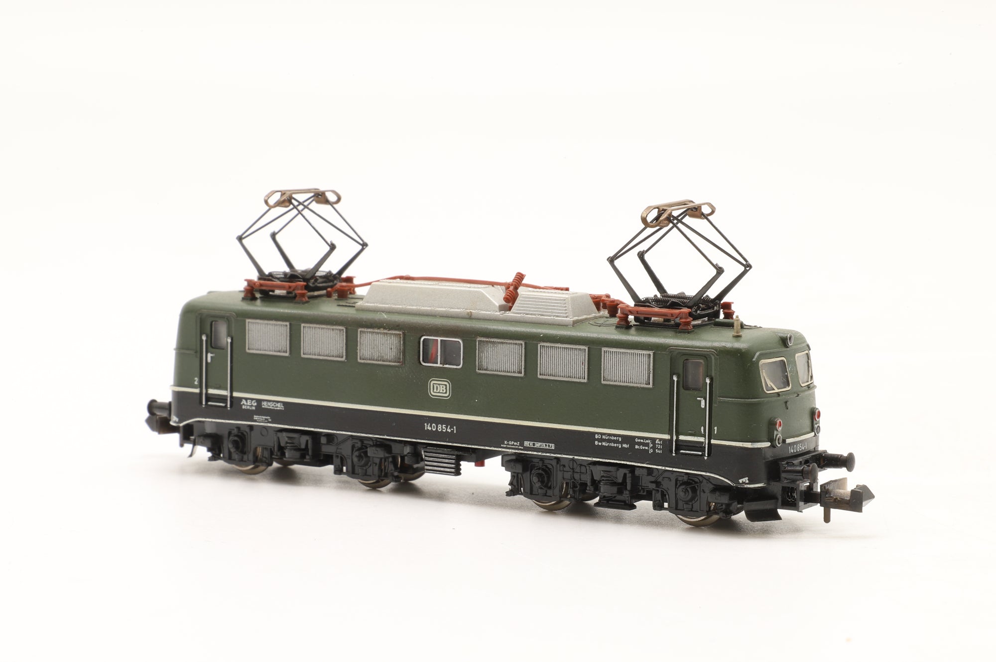 Minitrix N 2070 Electric Locomotive DB Green '140 854-1'
