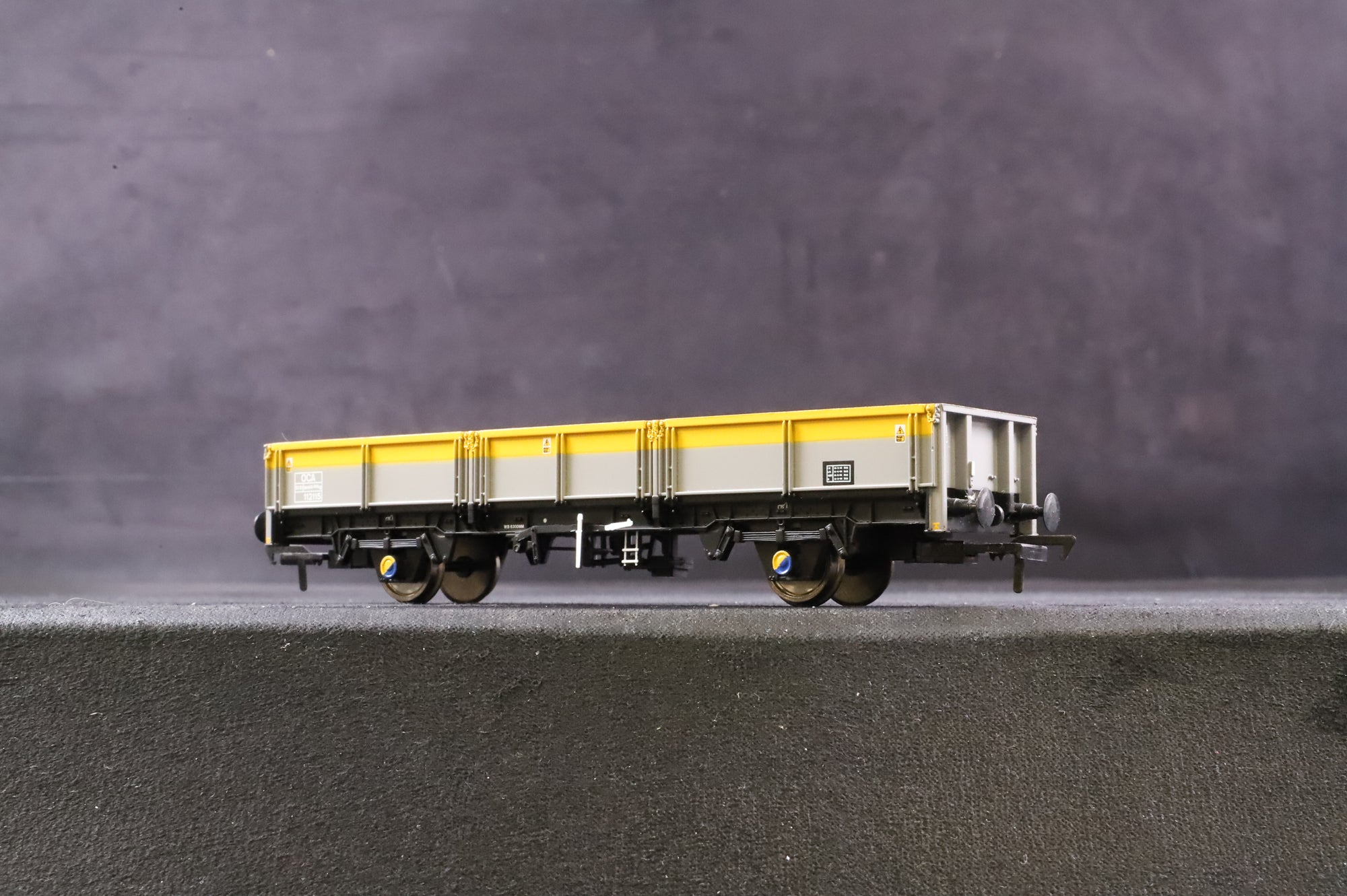 Bachmann OO Rake of 3 OCA/ZDA Wagons in BR Engineers Dutch -Weathered/Pristine