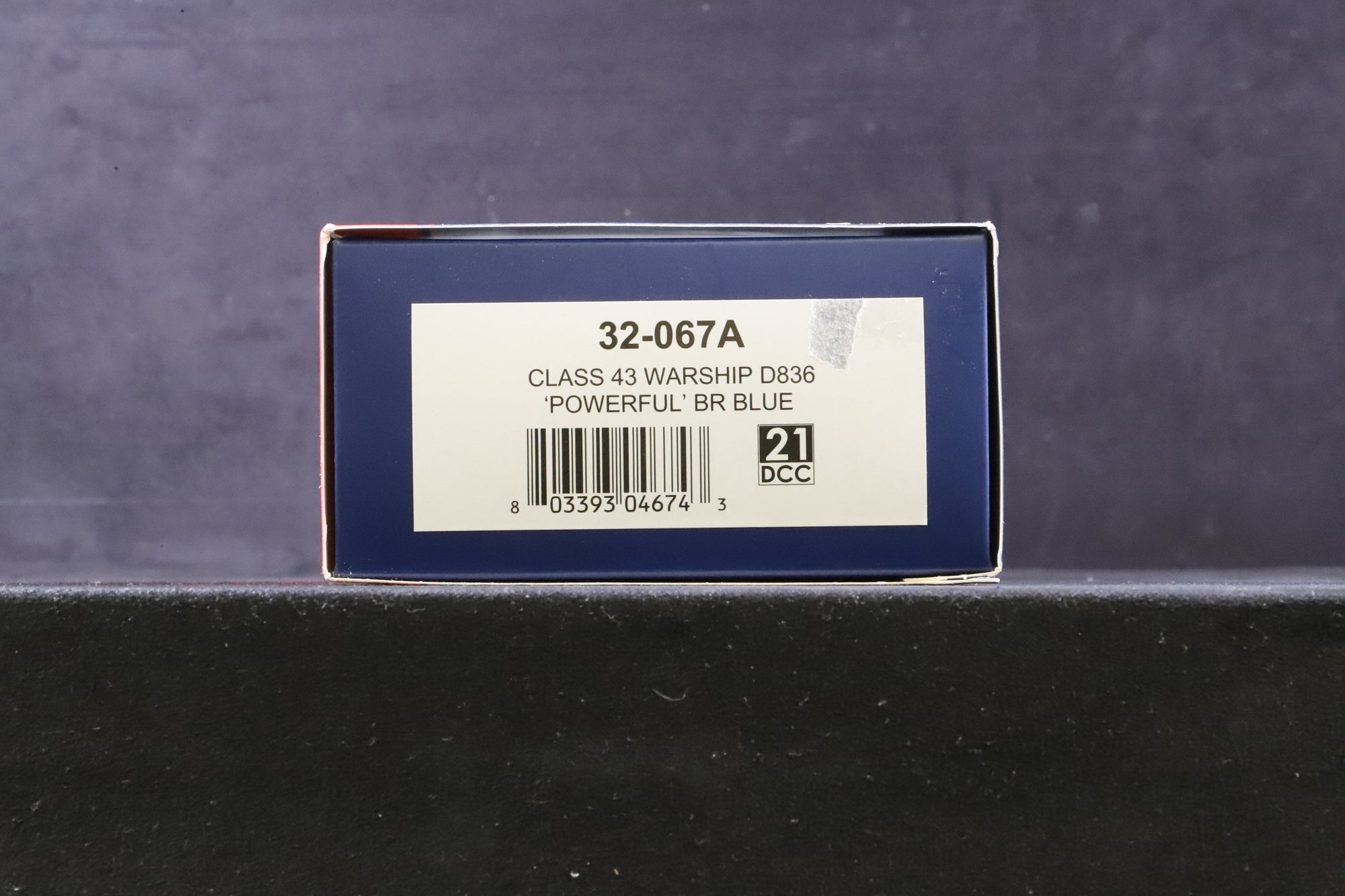 Bachmann OO 32-067A Class 43 Warship 'D836' 'Powerful' BR Blue
