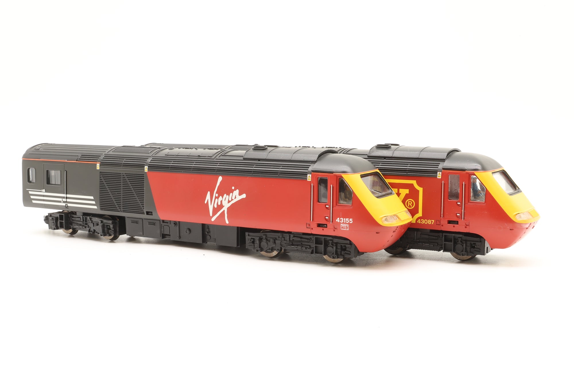 Hornby OO Class 43 HST Powercars Pack, DCC Fitted