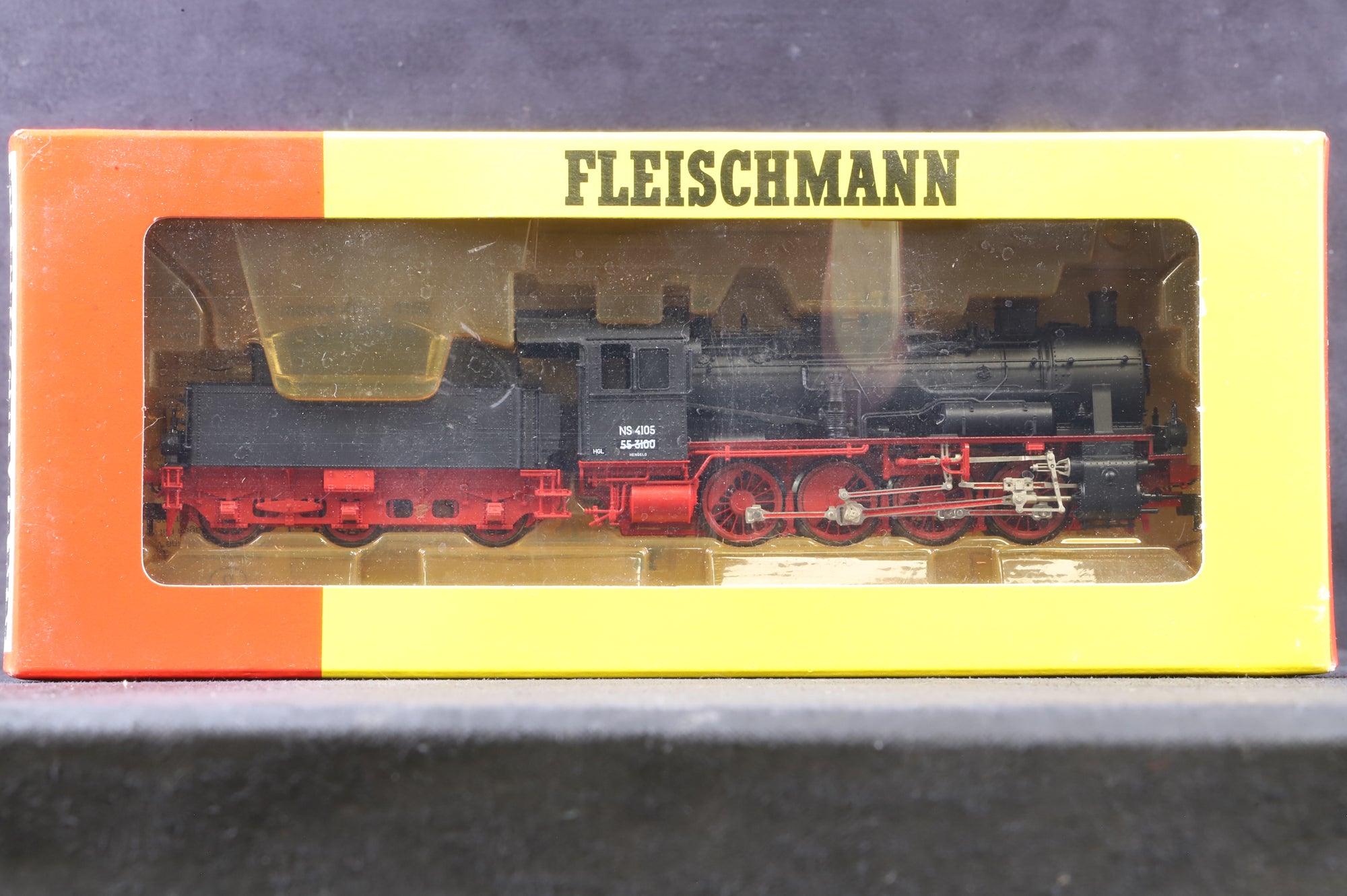 Fleischmann HO 90 4154 BR Class 55 'NS 4105' 0-8-0 Steam Locomotive 2 & 3 Rail