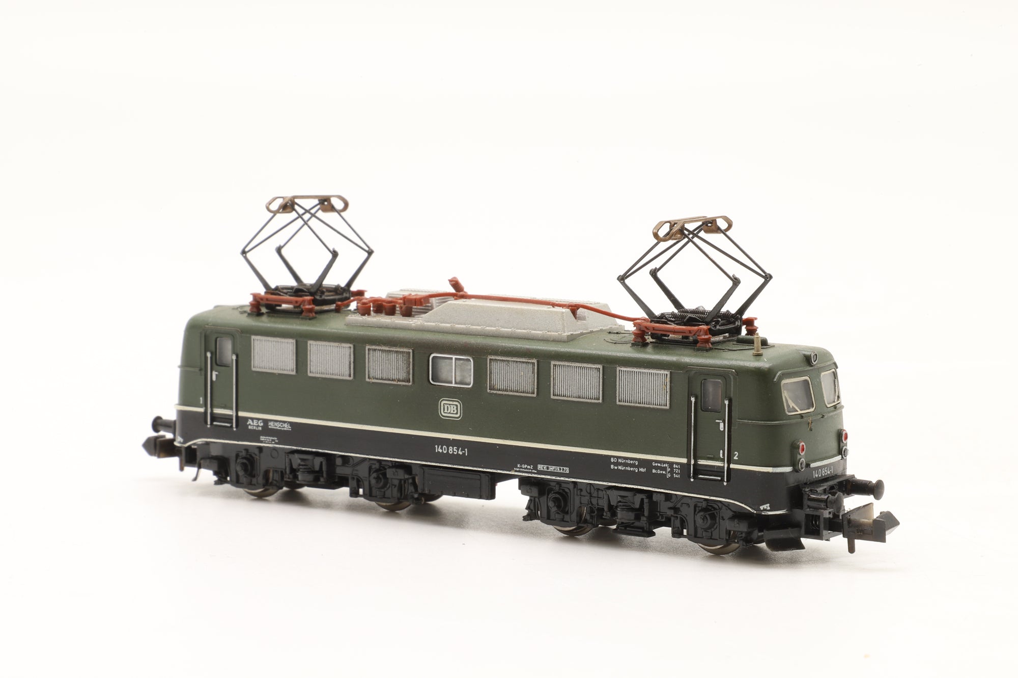 Minitrix N 2070 Electric Locomotive DB Green '140 854-1'