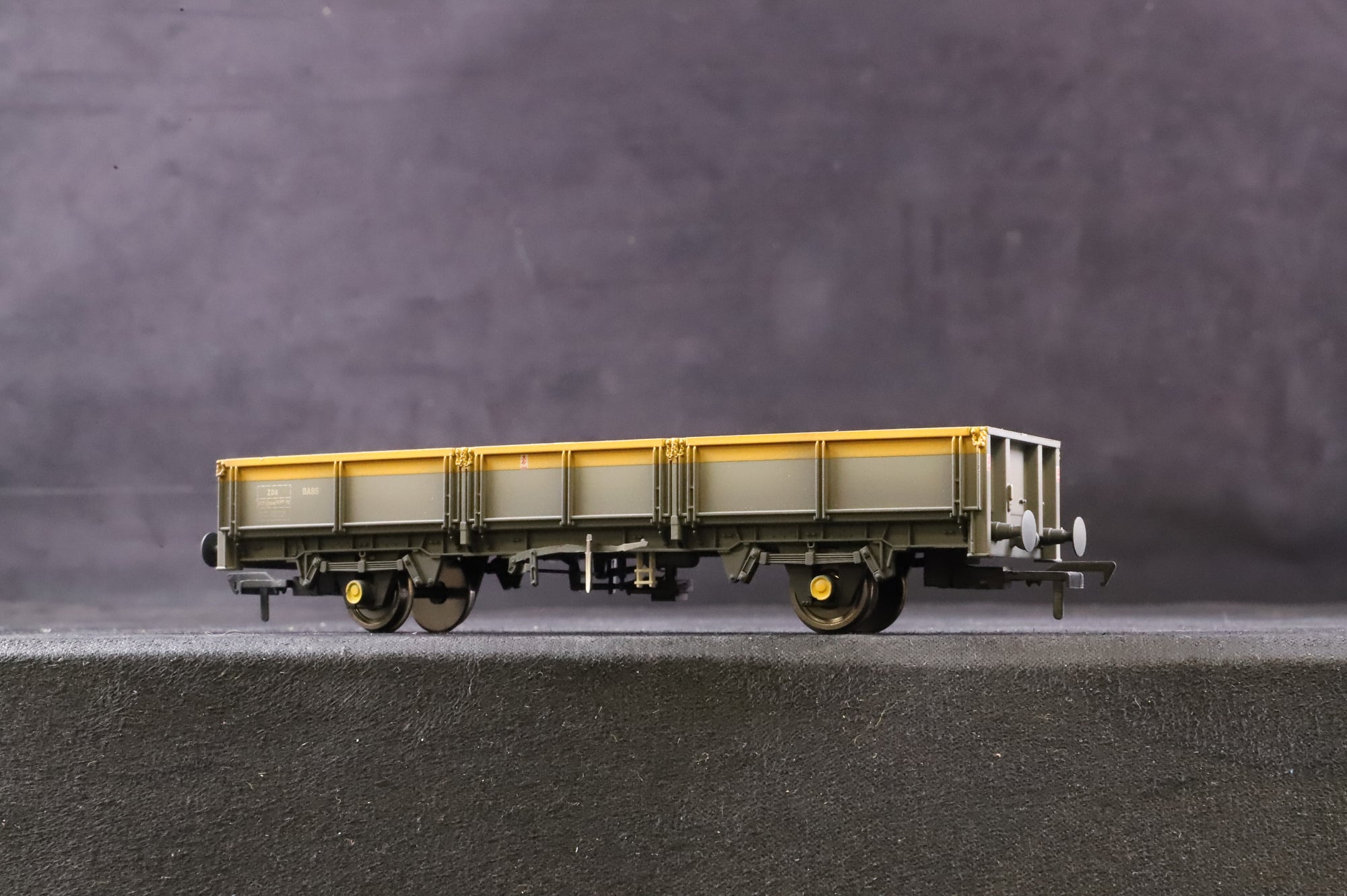 Bachmann OO Rake of 3 Bogie Hopper Wagons, Inc. 37-328 & 328B