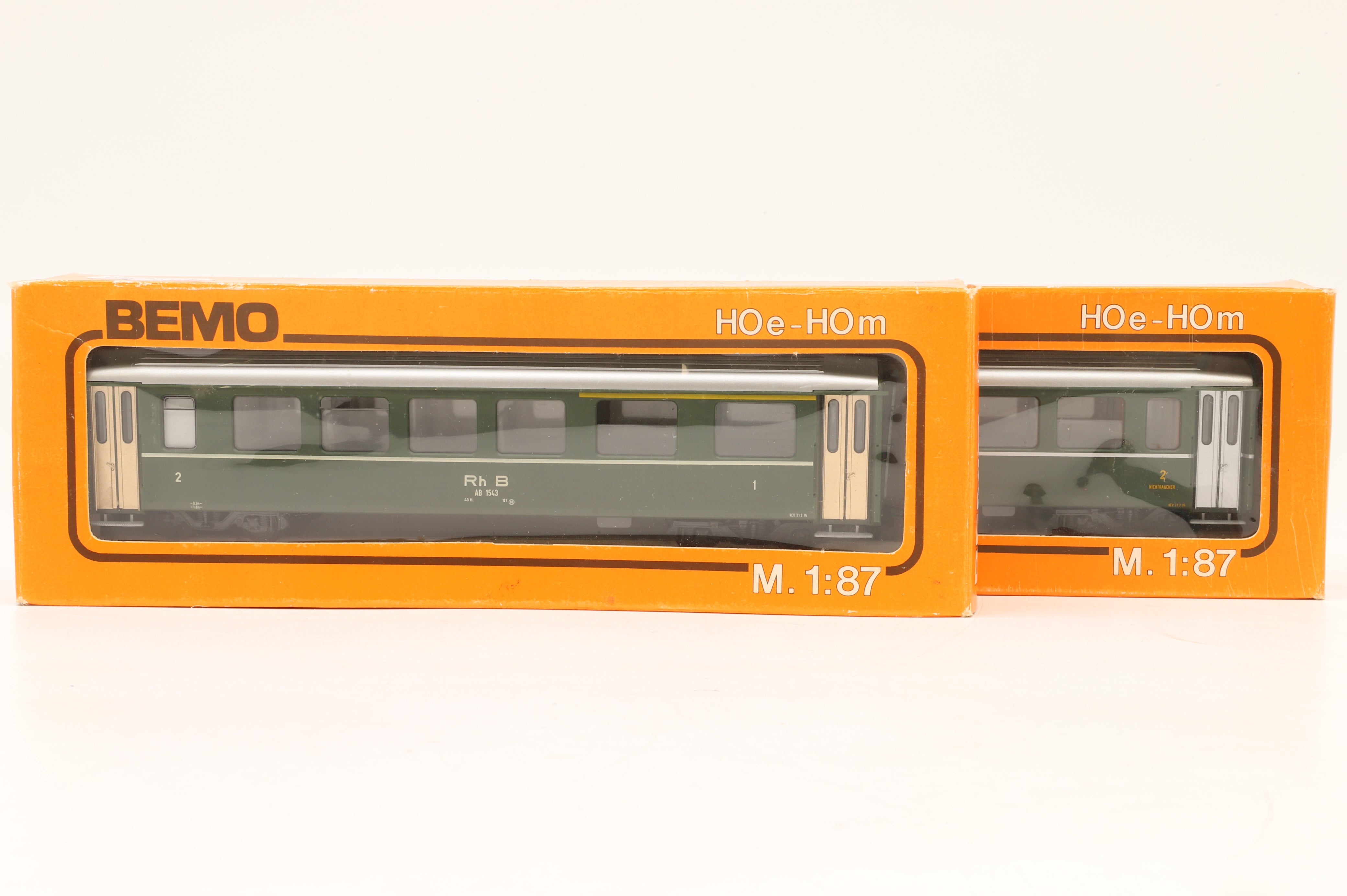 BEMO HOm Rake of 2x Rhb Green Coaches - Clark Railworks