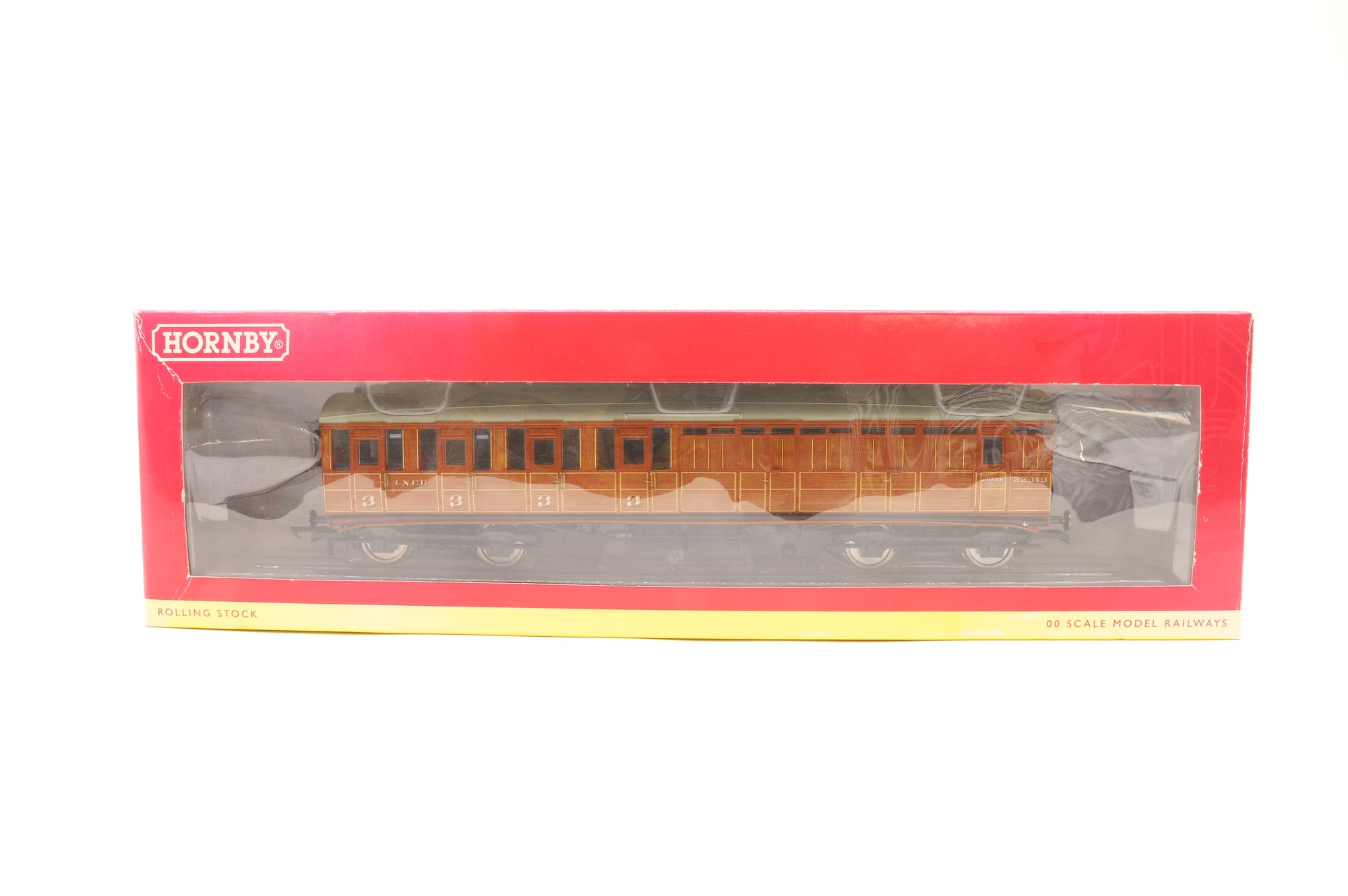 Hornby OO Rake of 3 LNER Gresley Suburban Coaches Teak Inc R4517, R4171 & R4518a