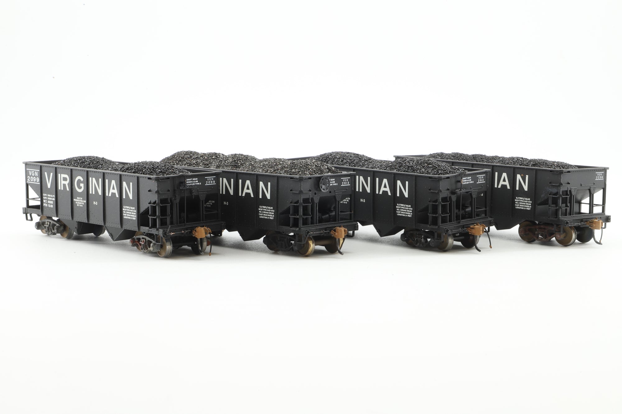 Bowser HO Brass Rake of 4 Coal hoppers w/ coal load, Weathered