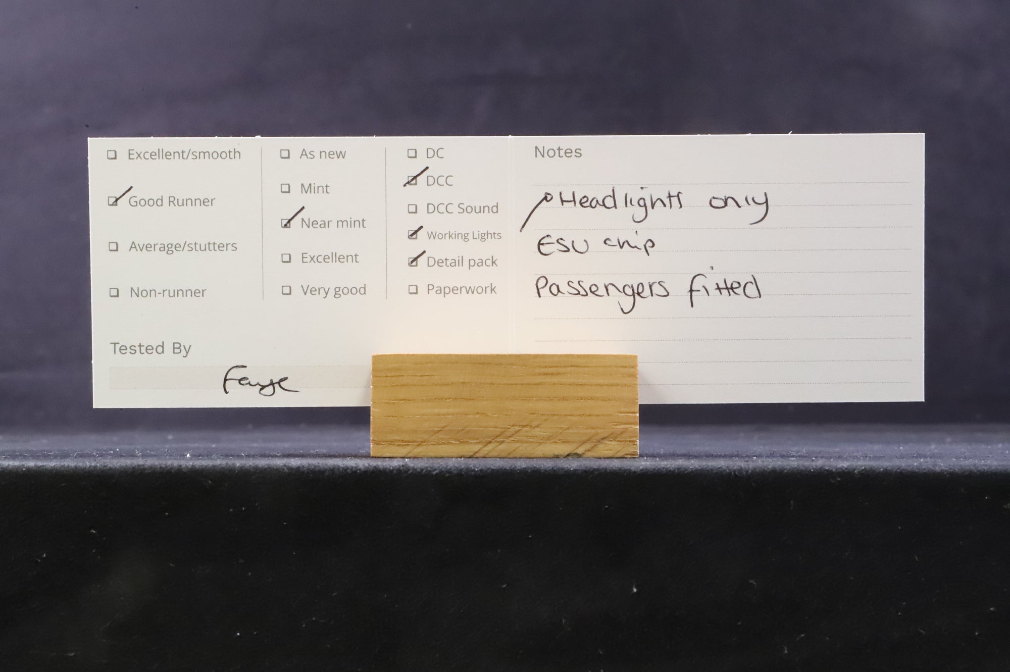 Heljan OO 11087531 Park Royal Rail's 'M79972' Green w/Small Yellow Panels