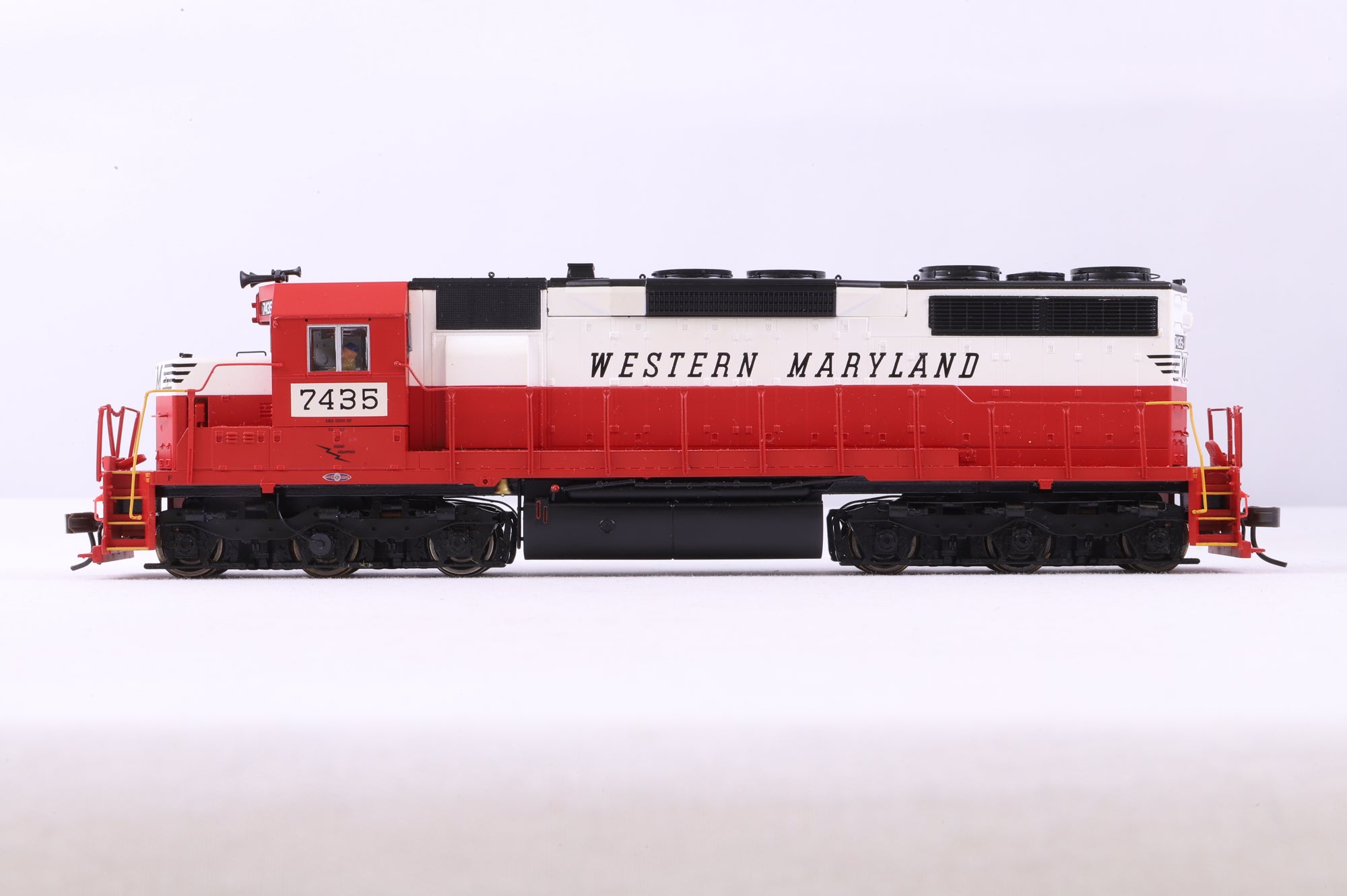Atlas HO 9211 SD-35 Low Nose Locomotive Western Maryland '7435' DCC Fitted
