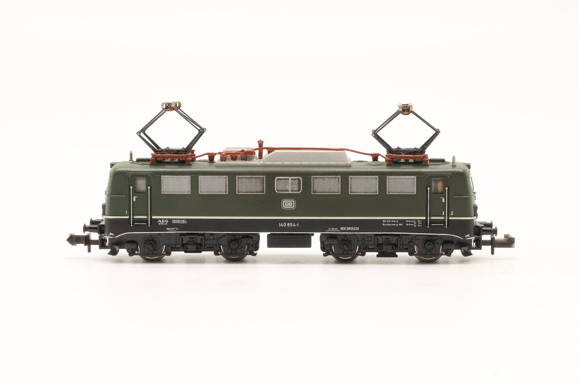 Minitrix N 2070 Electric Locomotive DB Green '140 854-1'