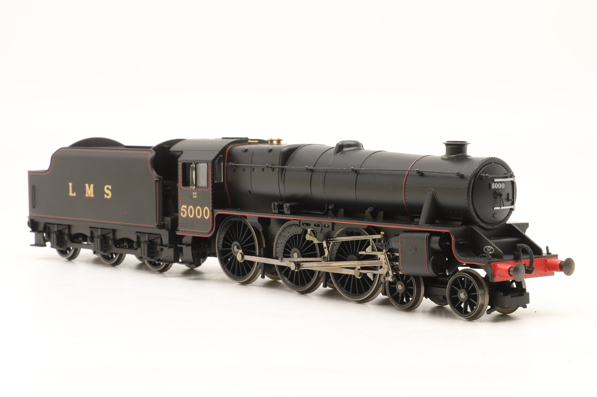 Hornby OO R2323 Class 5MT 'Black 5' 5000 in Lined LMS Black