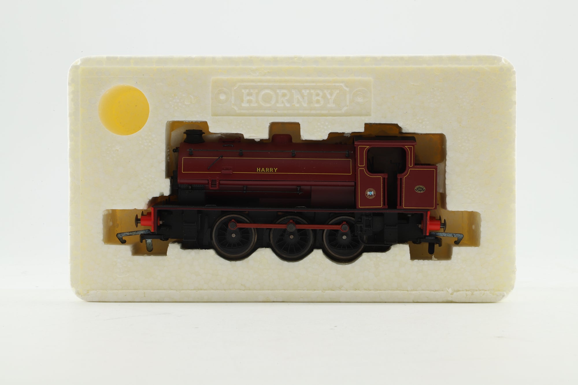 Hornby OO R2096 Class J94 'Harry' in a Lined NCB Red