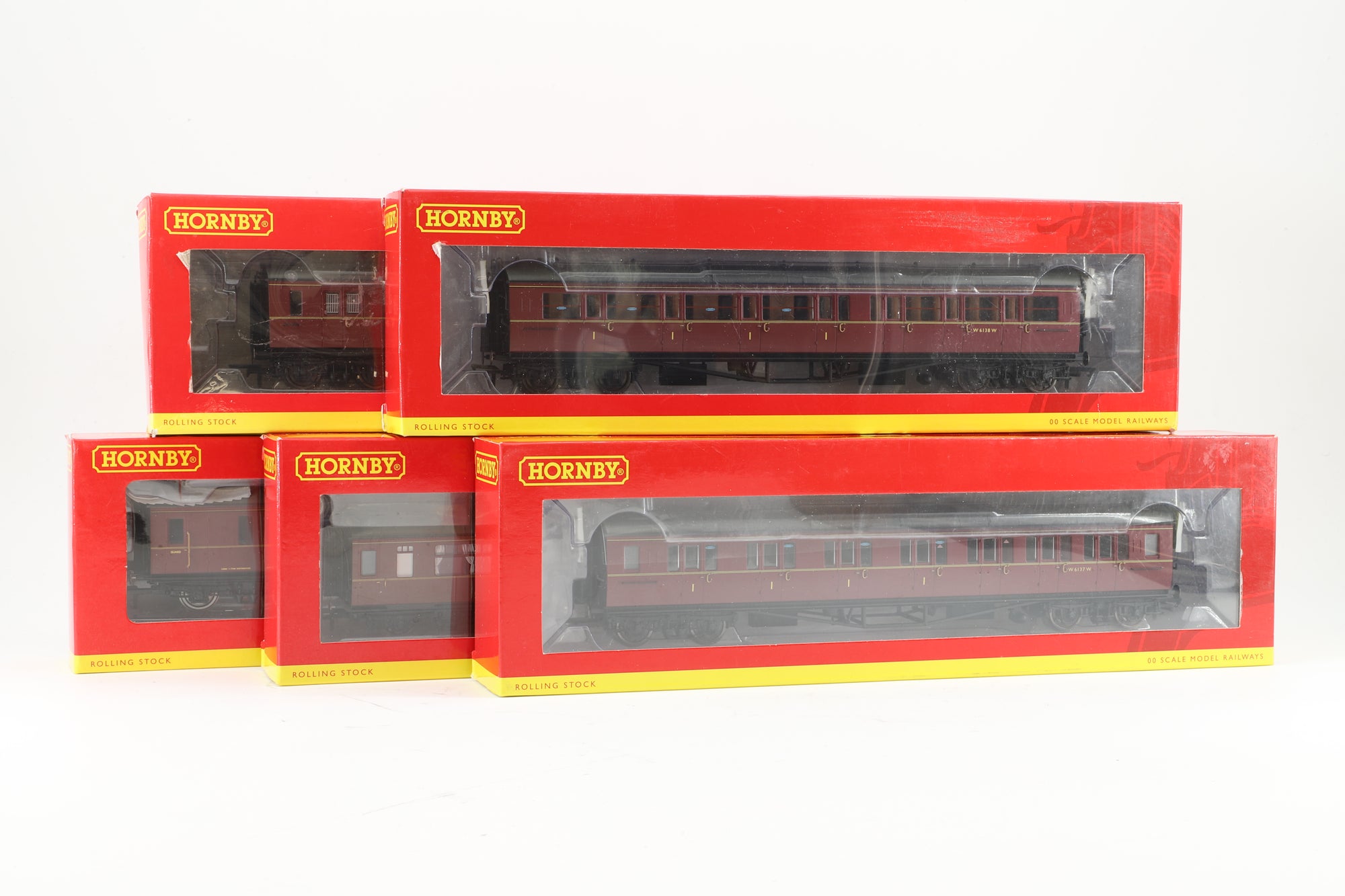 Hornby OO Rake of 5 Hawksworth/Collett Coaches in BR(W) Maroon