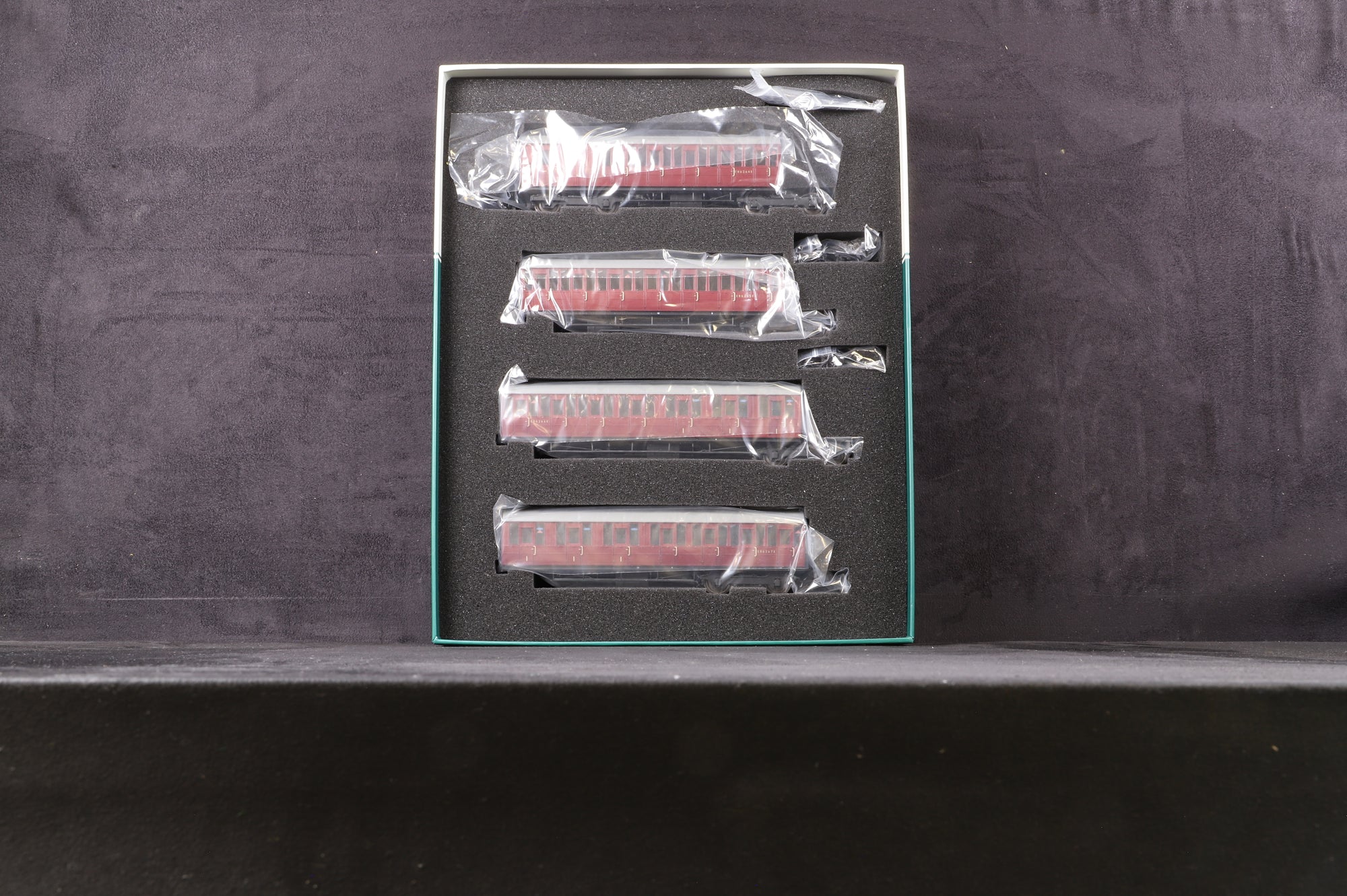 Clark Railworks OO C20032A Quad Art Set No. 84A BR Crimson