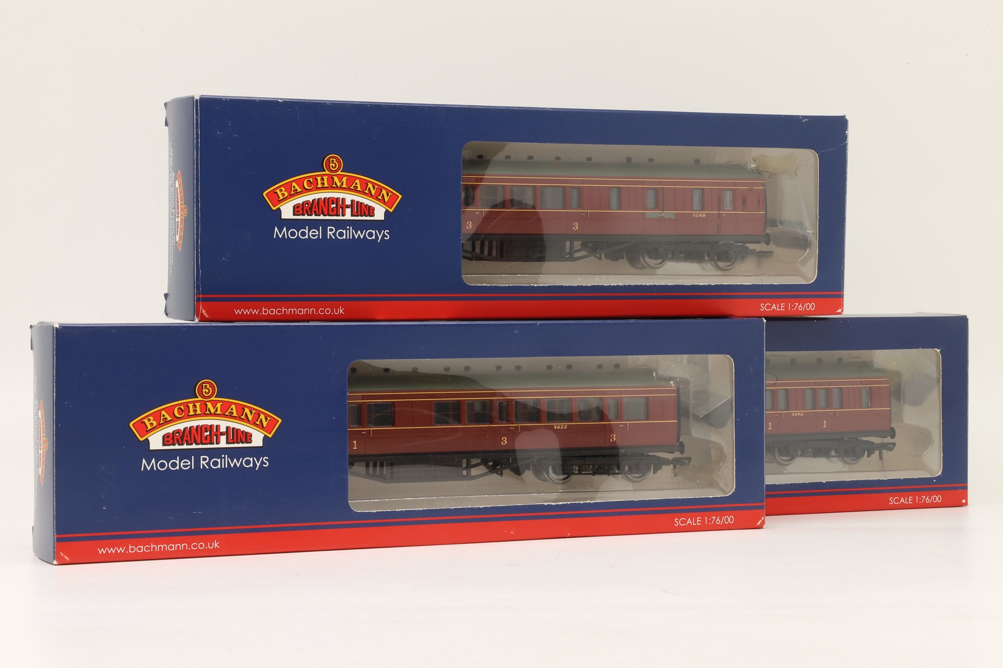 Bachmann OO Rake Of 3 LMS Crimson Lined Coaches Inc. 34-252C, 34-251C & 34-226C