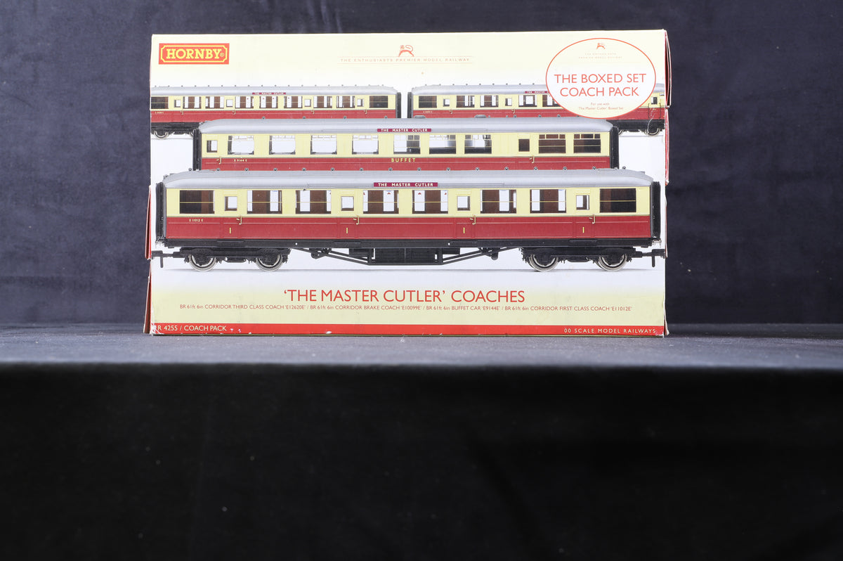 Hornby OO R4255 The Master Cutler Coach Pack