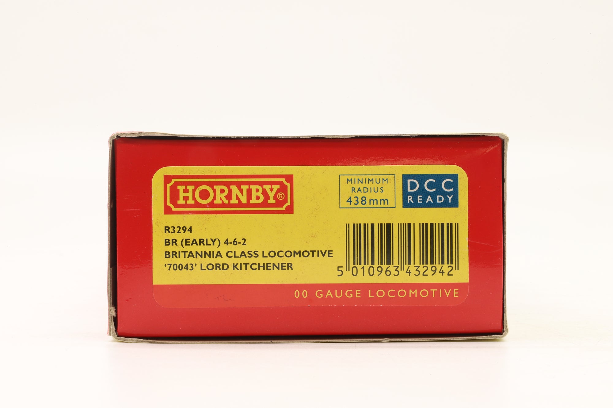 Hornby OO R3294 Britannia CLass 70043 'Lord Kitchener' in Lined BR Green E/C – Weathered