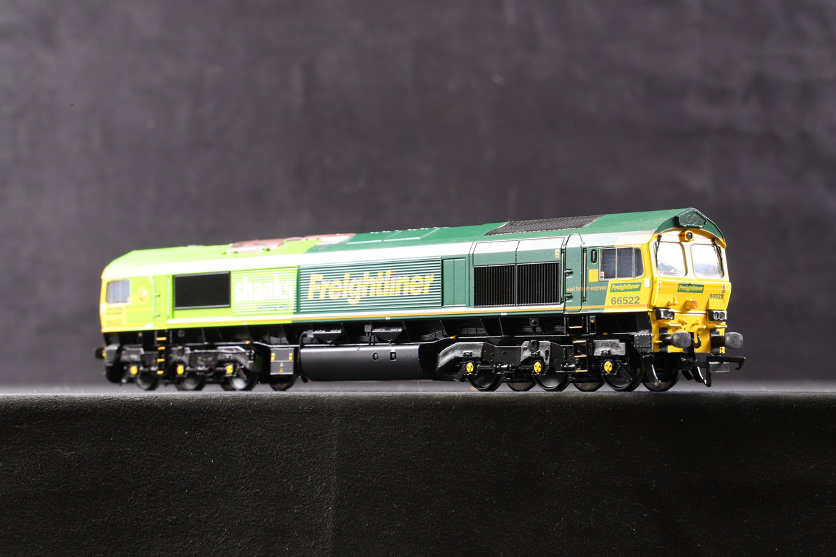 Bachmann OO 32-726DS Cl.66 Diesel &#39;66522&#39; Freightliner Shanks, Weathered &amp; DCC Sound