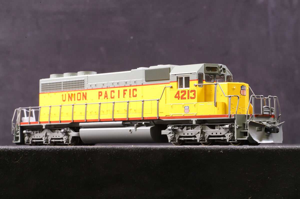 Kato HO 37-2807 EMD SD40-2 4213 in Union Pacific Livery