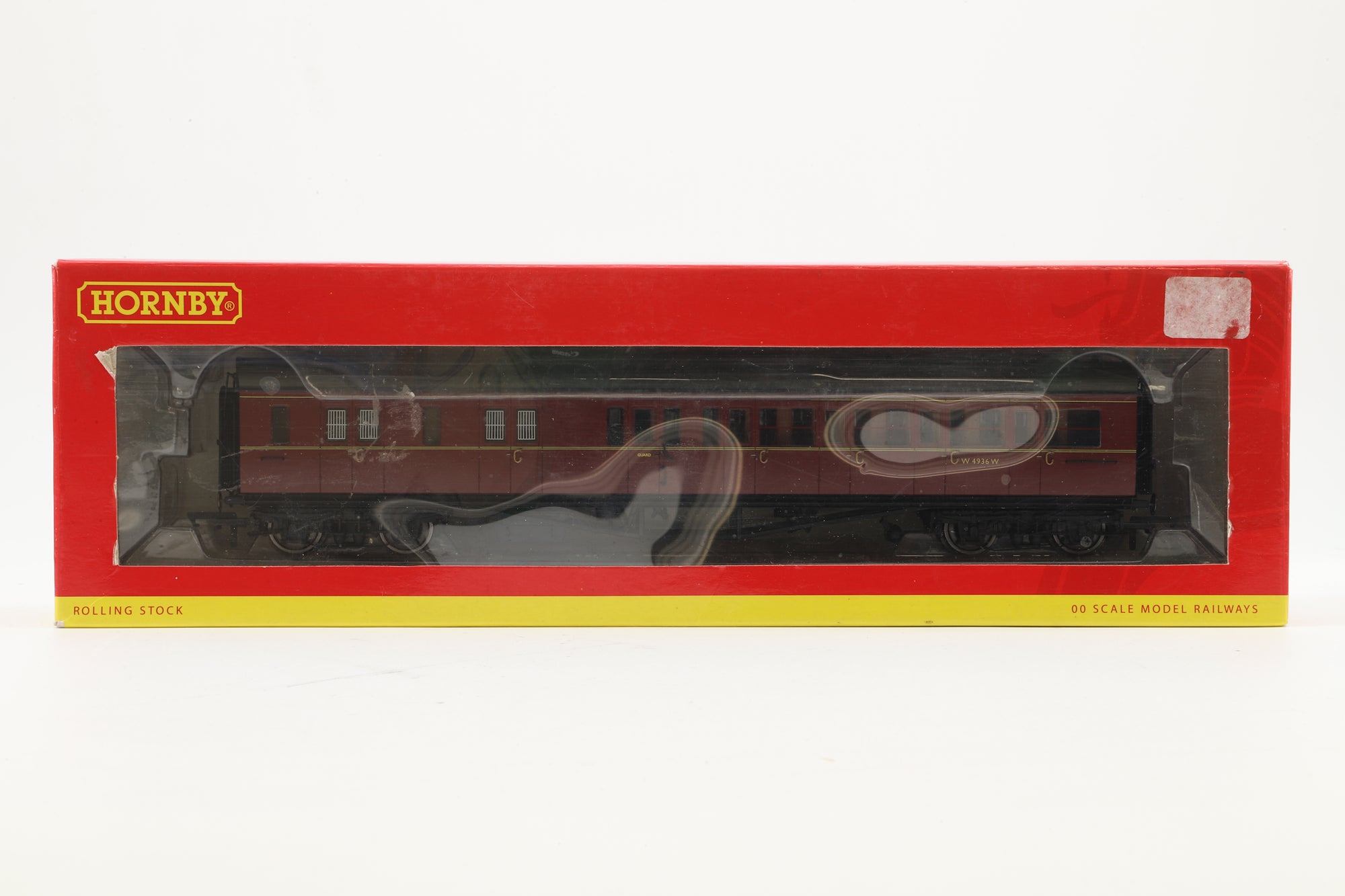 Hornby OO Rake of 5 Hawksworth/Collett Coaches in BR(W) Maroon