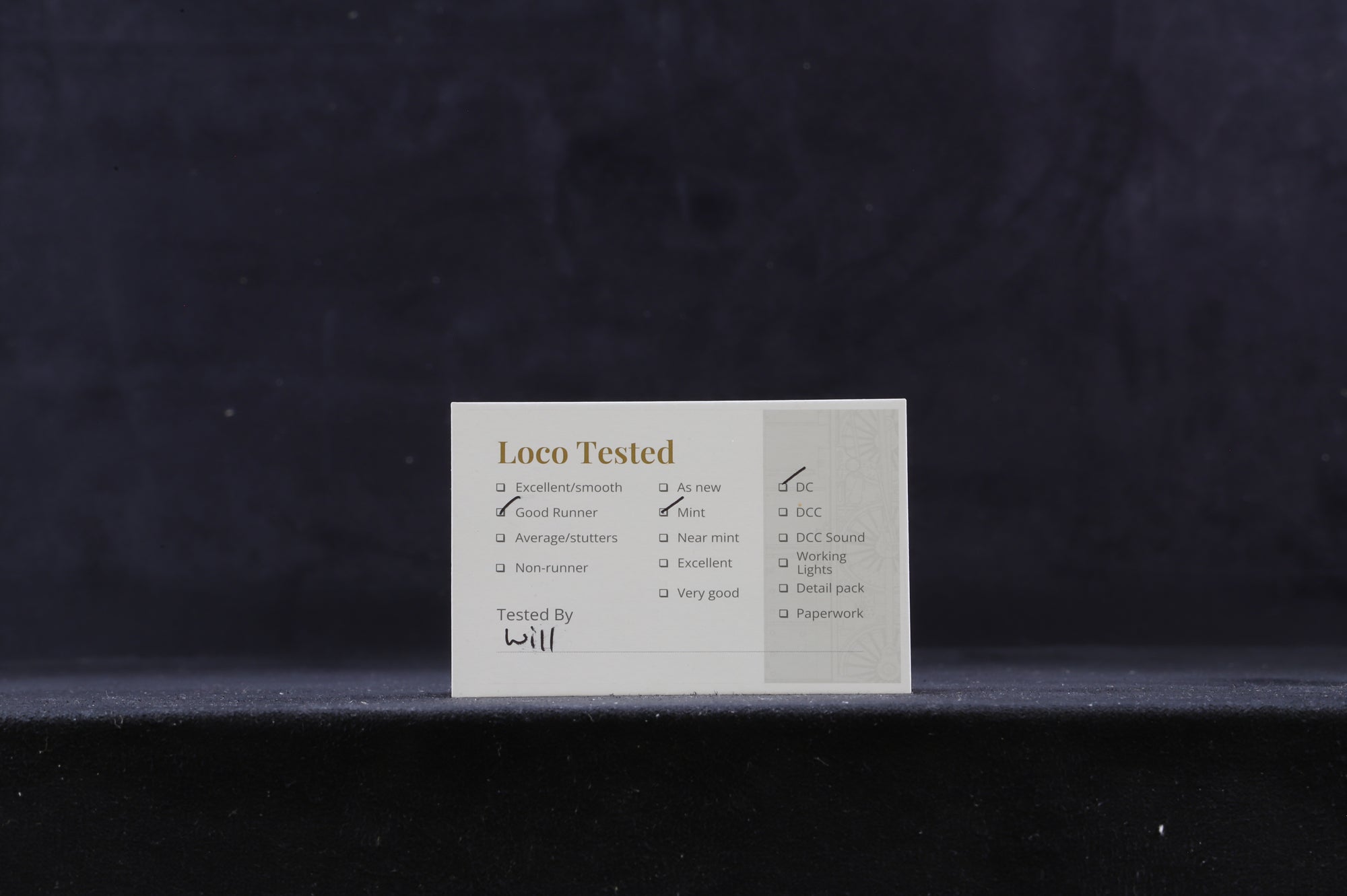 Hornby Railways OO R2127 Class A4 '4903' 'Peregrine' LNER Garter Blue