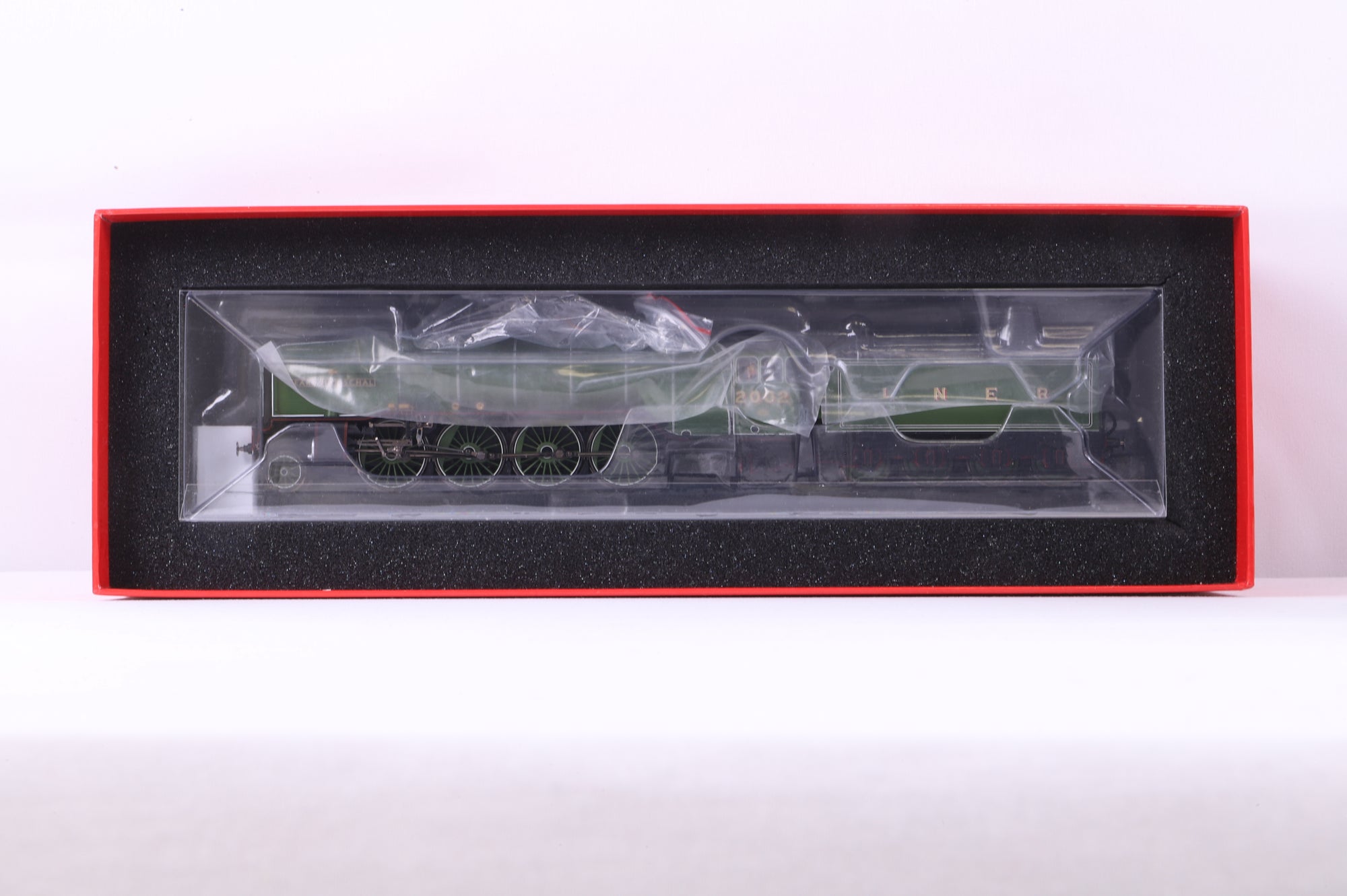 Hornby OO R3984 LNER P2 Class 2-8-2 'Earl Marischal' '2002' LNER Green