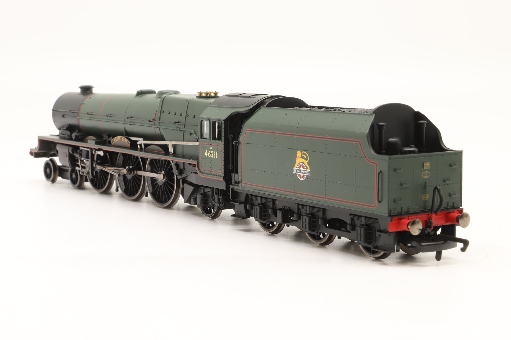Hornby OO R2616 Princess Royal Class '46211' 'Queen Maud' BR Lined Green E/C