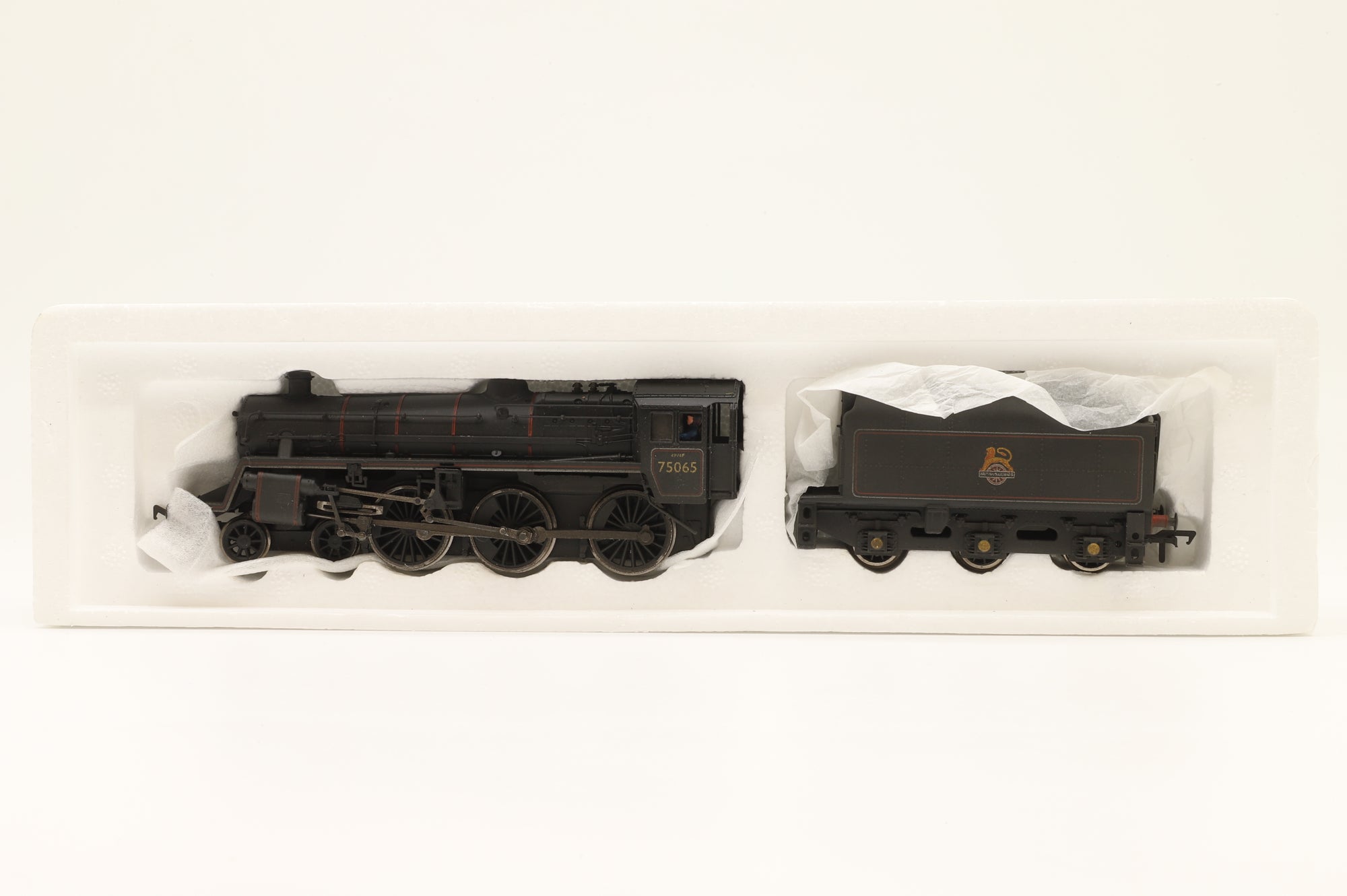 Bachmann OO 31-108 Standard Class 4MT '75063' BR Black E/C BR18 Tender Weathered