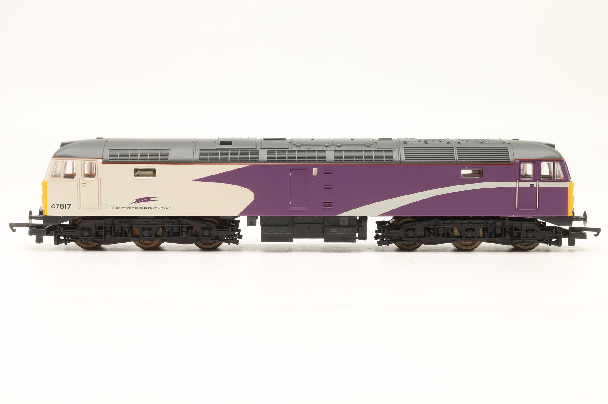 Lima OO Class 47 '47817' Diesel Locomotive Porterbrook