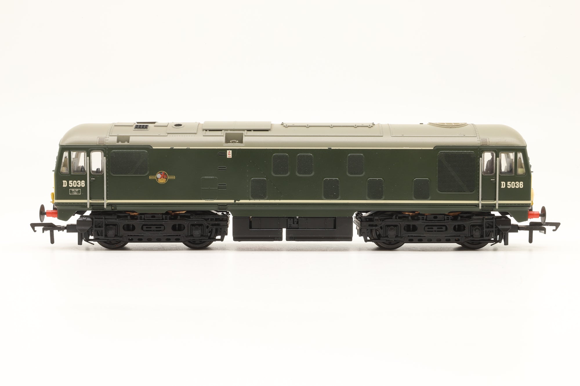 Bachmann OO 32-415SF Class 24/0 'D5036' BR Green, DCC Sound