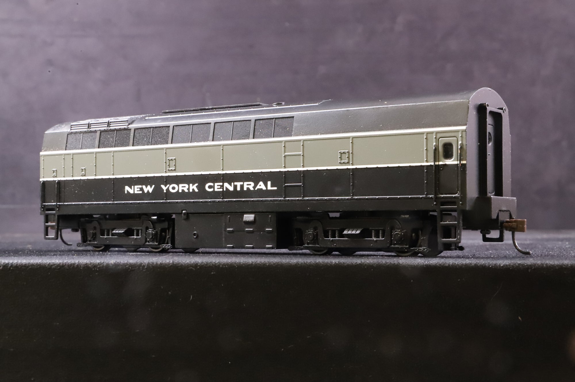 Bachmann HO 61903 Baldwin RF-16 Shark Diesel B Unit DCC Fitted
