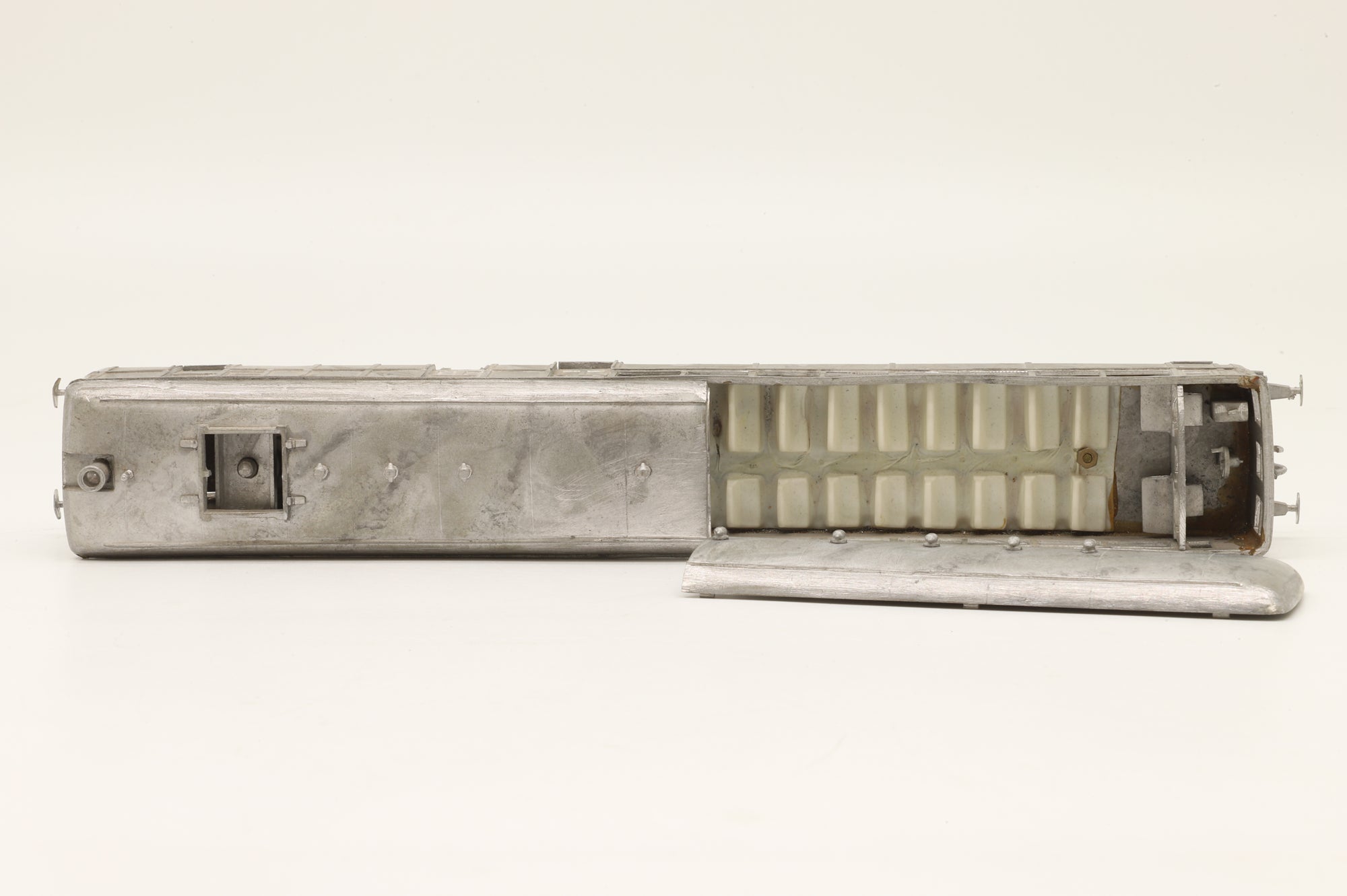 WORKSHOP Kit Built OO LNER Sentinel Steam Rail Car Unpainted Non Runner