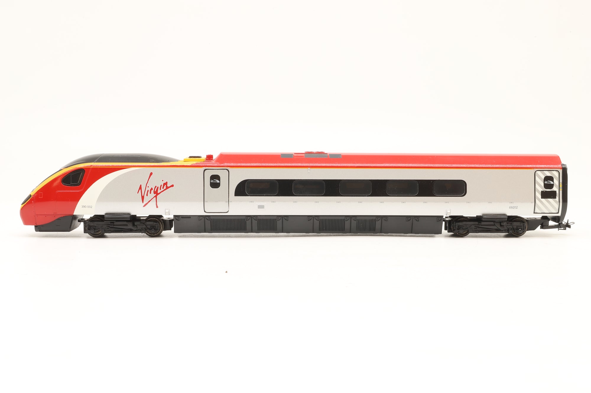 Dapol OO D390-2 Virgin Pendolino 4-Car EMU 'Red Revolution'