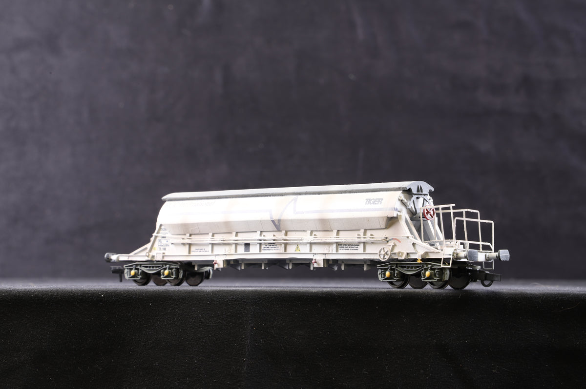 Rake Of 4 OO PBA China Clay Weathered Wagons