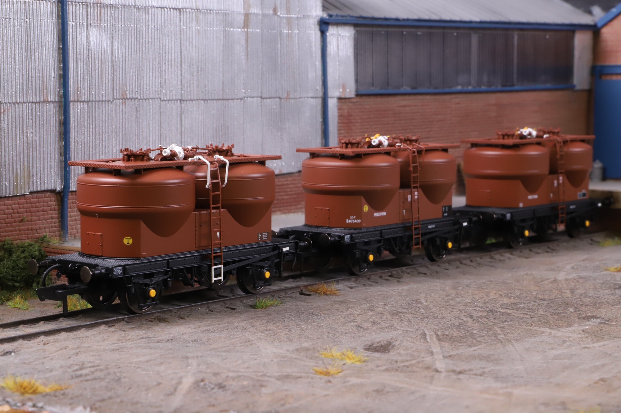 Clark Railworks OO Gauge C3041A BR Bauxite Prestwin Wagons (3-Pcs), B873405, B873409 & B873763 (Pre-TOPS)